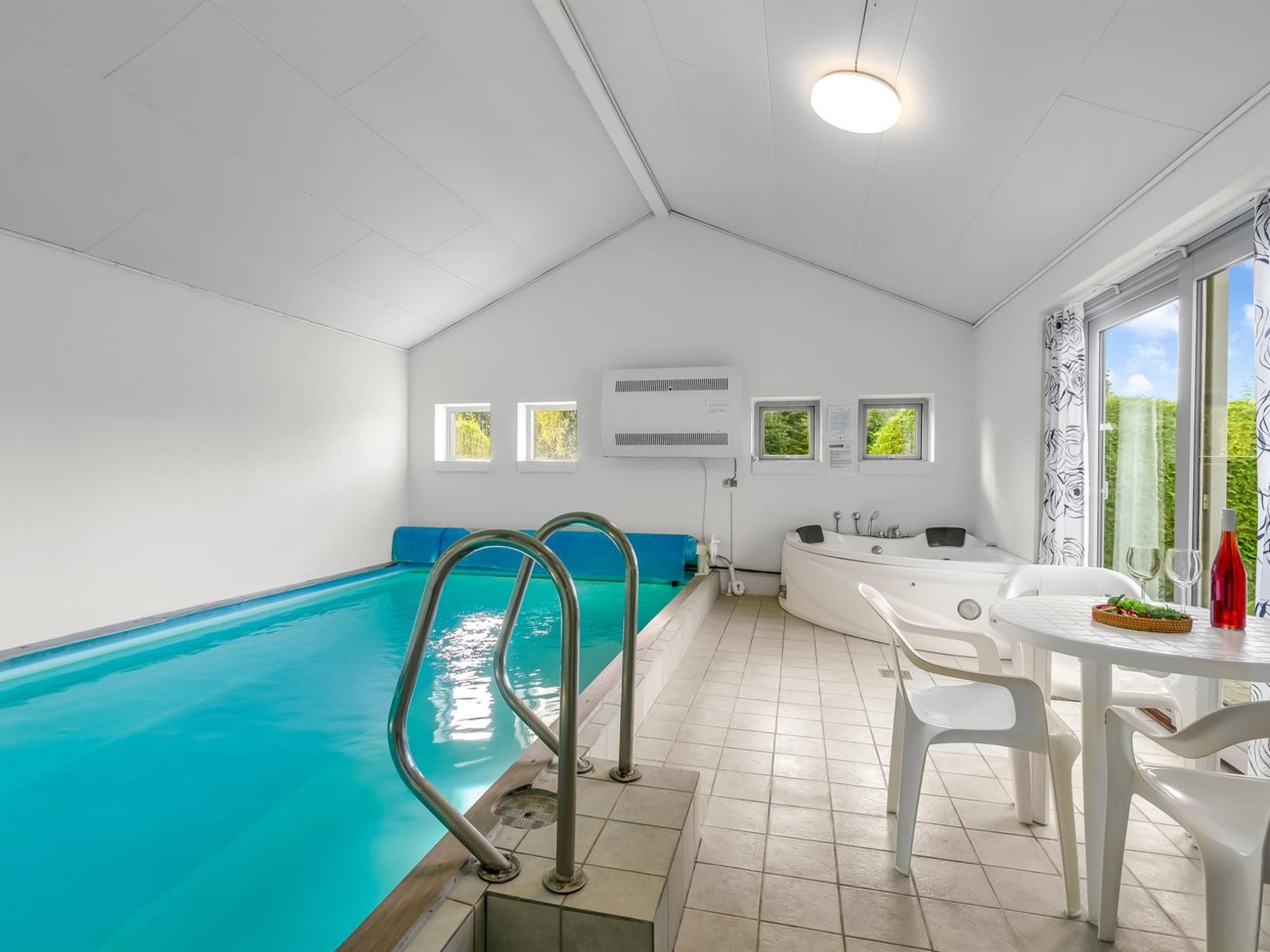 "Mainio" - 800m from the sea