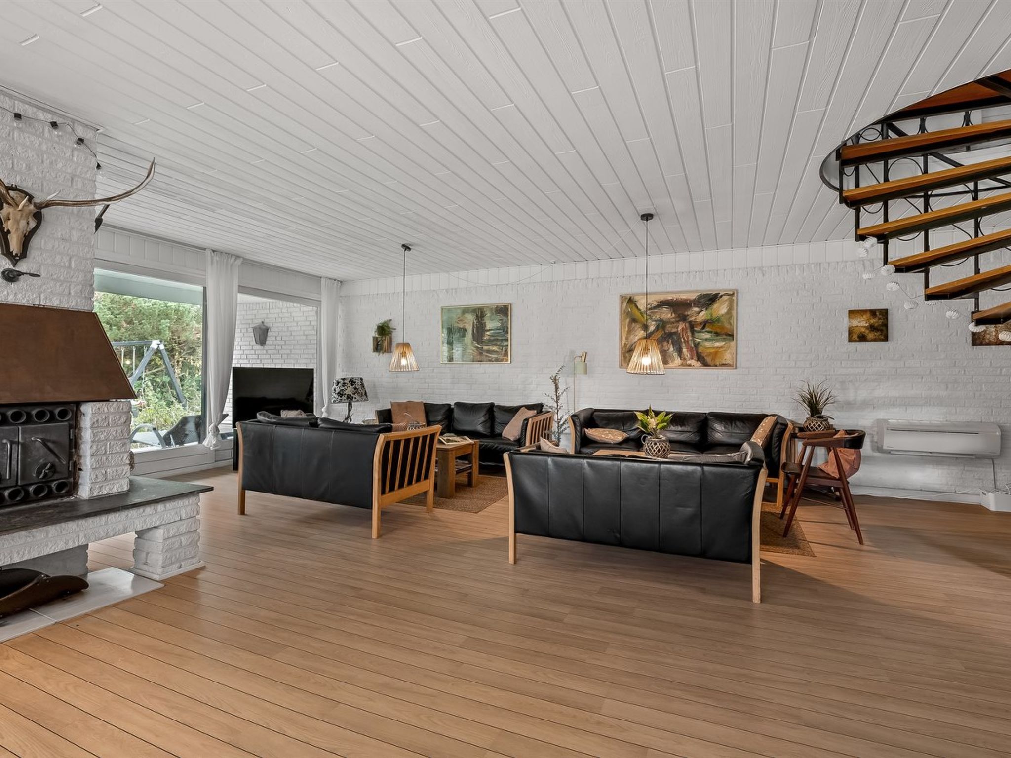 "Gia" - 500m from the sea