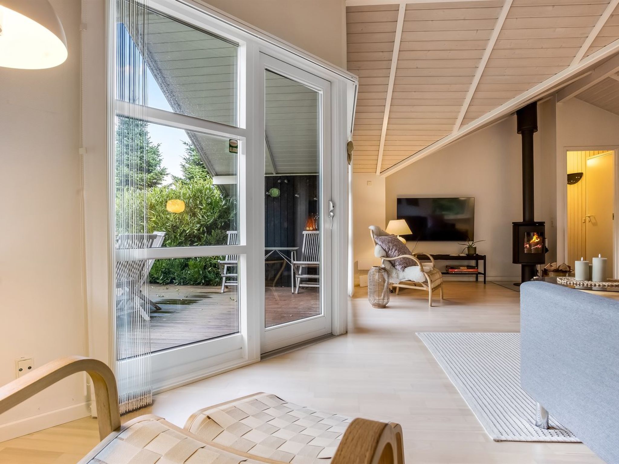 "Lirim" - 400m from the sea - Inside