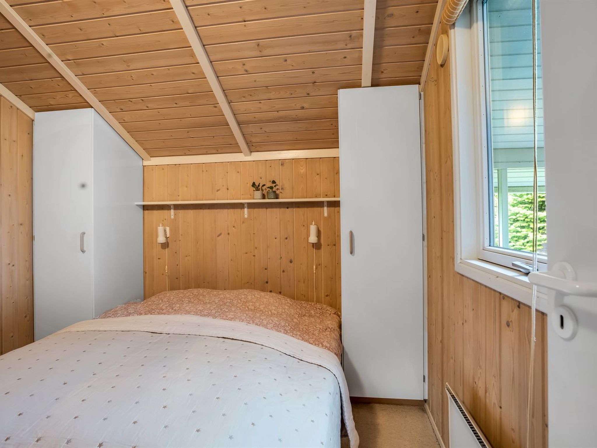 "Lirim" - 400m from the sea - Inside