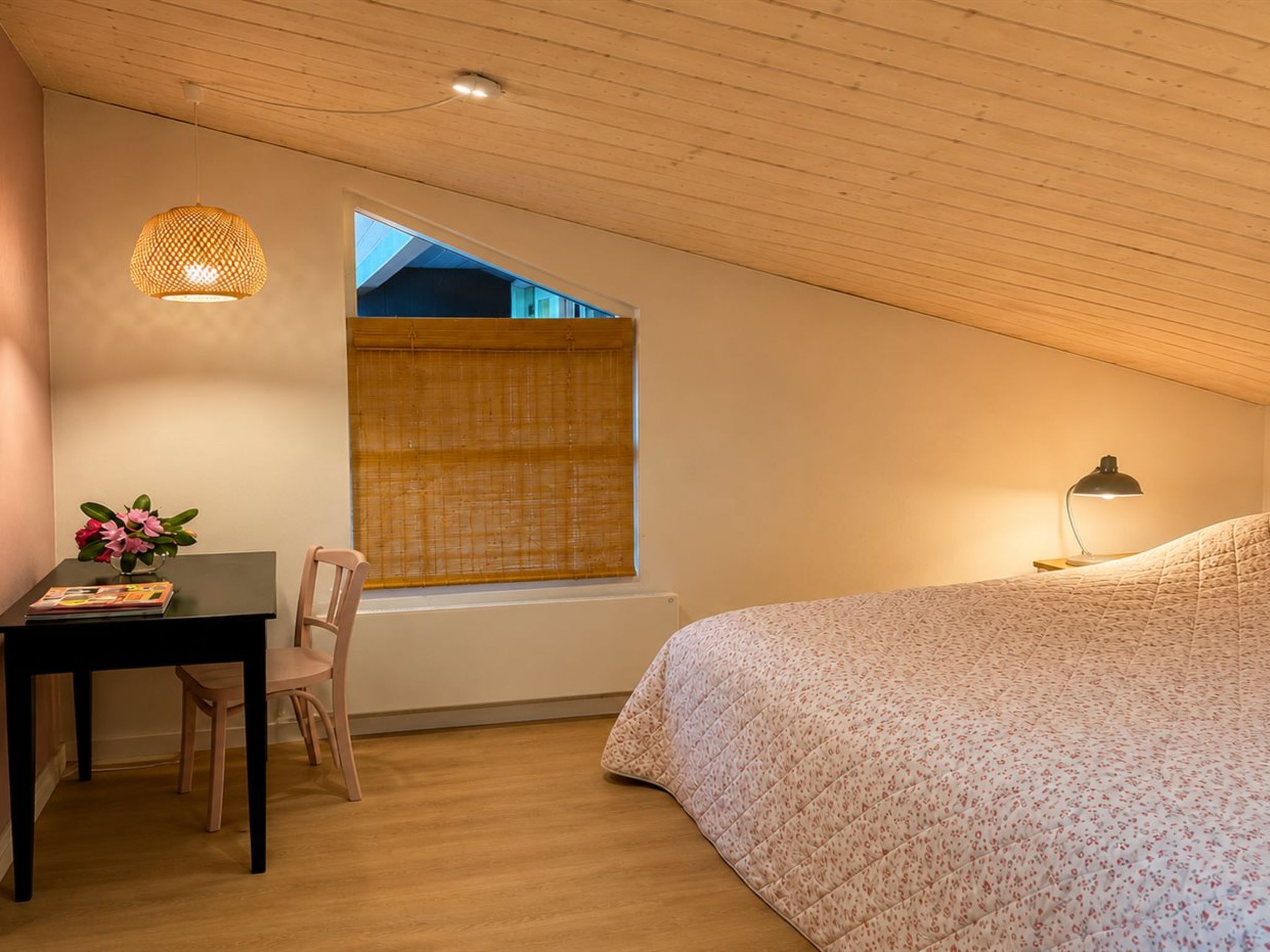 "Lirim" - 400m from the sea - Inside