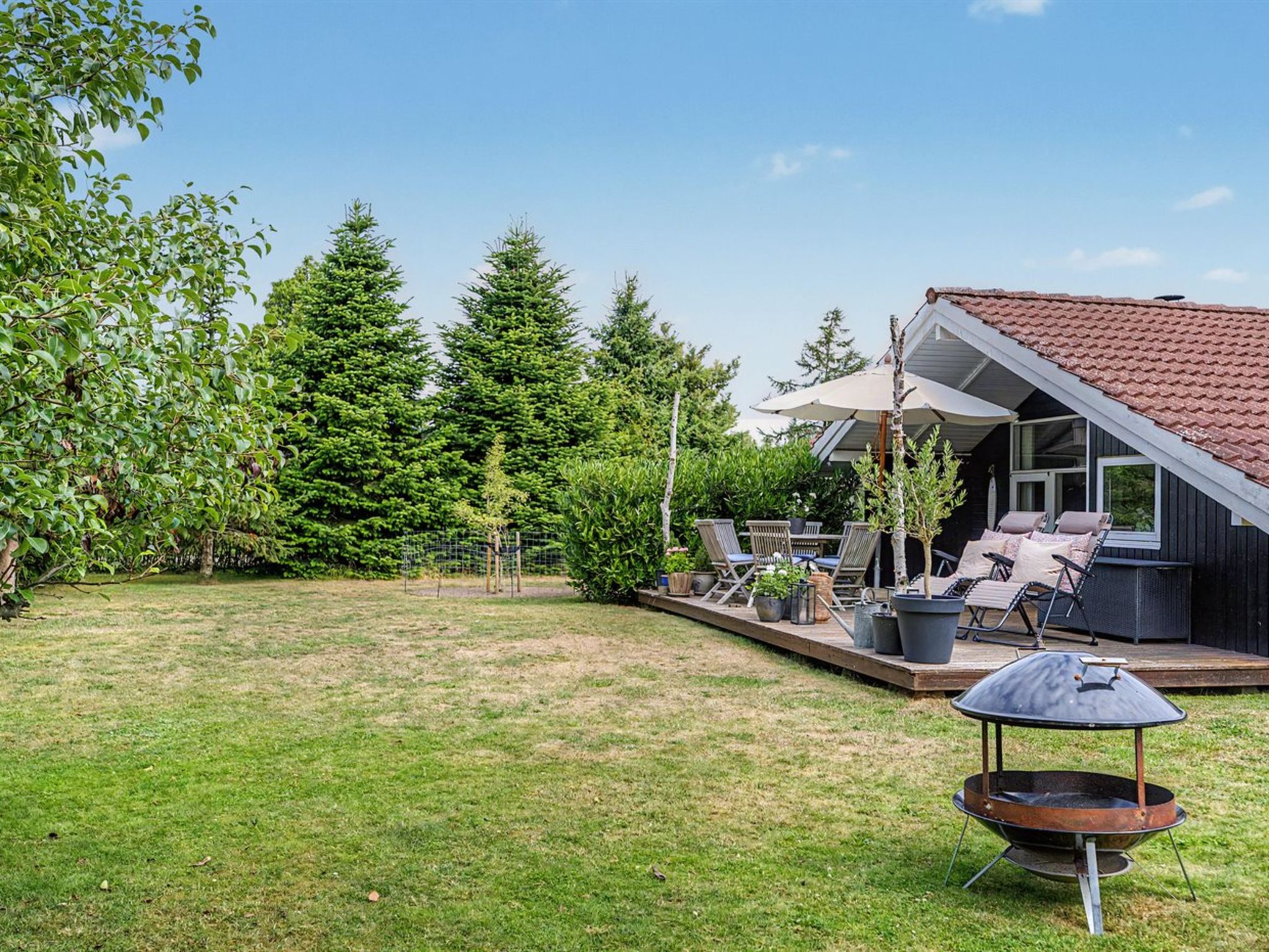 "Lirim" - 400m from the sea - Outside