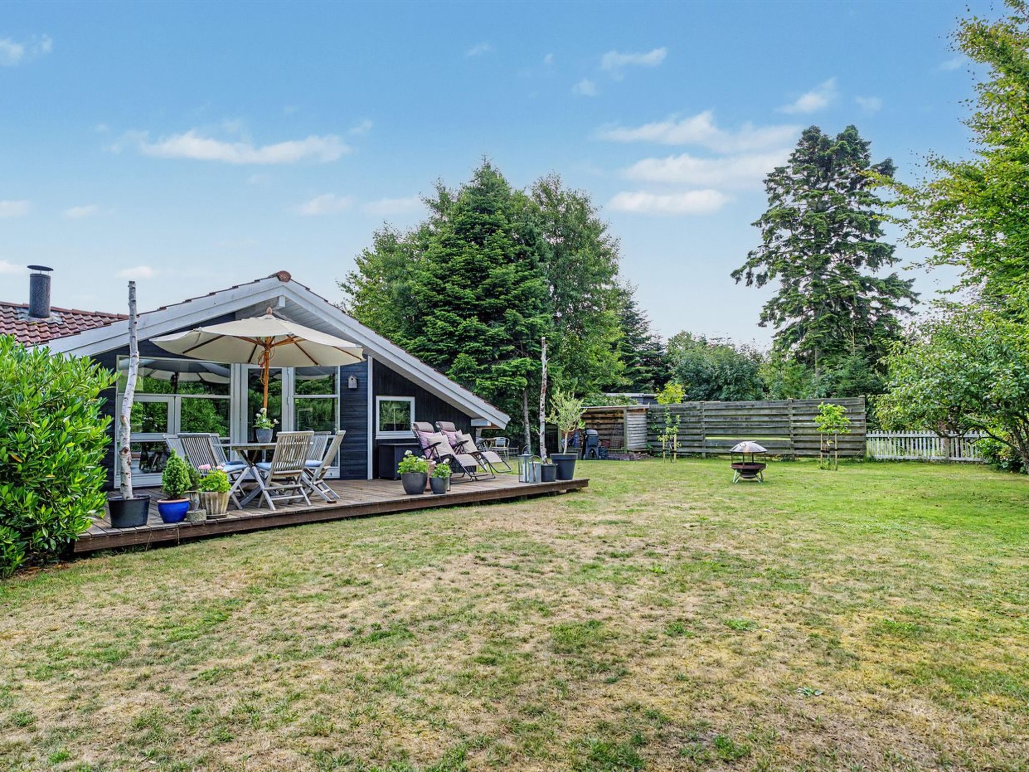 "Lirim" - 400m from the sea - Outside