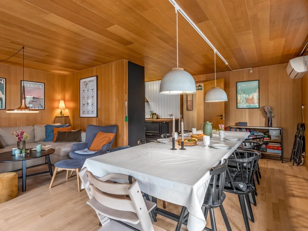 'Sheyla' - 70m from the sea