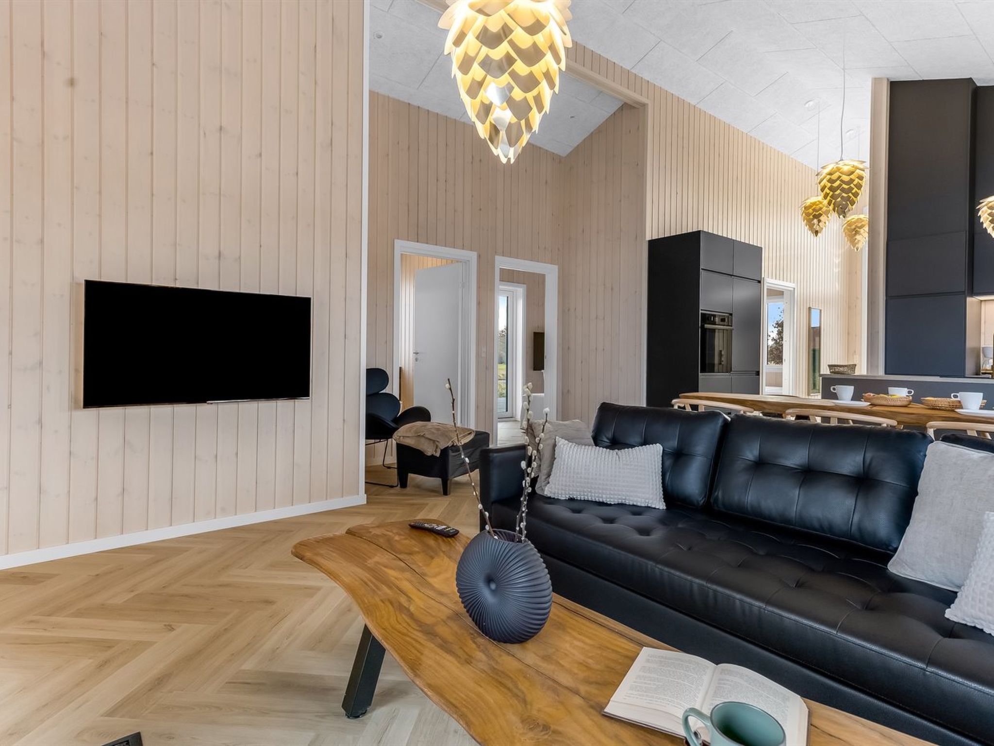 "Thorin" - 1.2km from the sea - Binnen