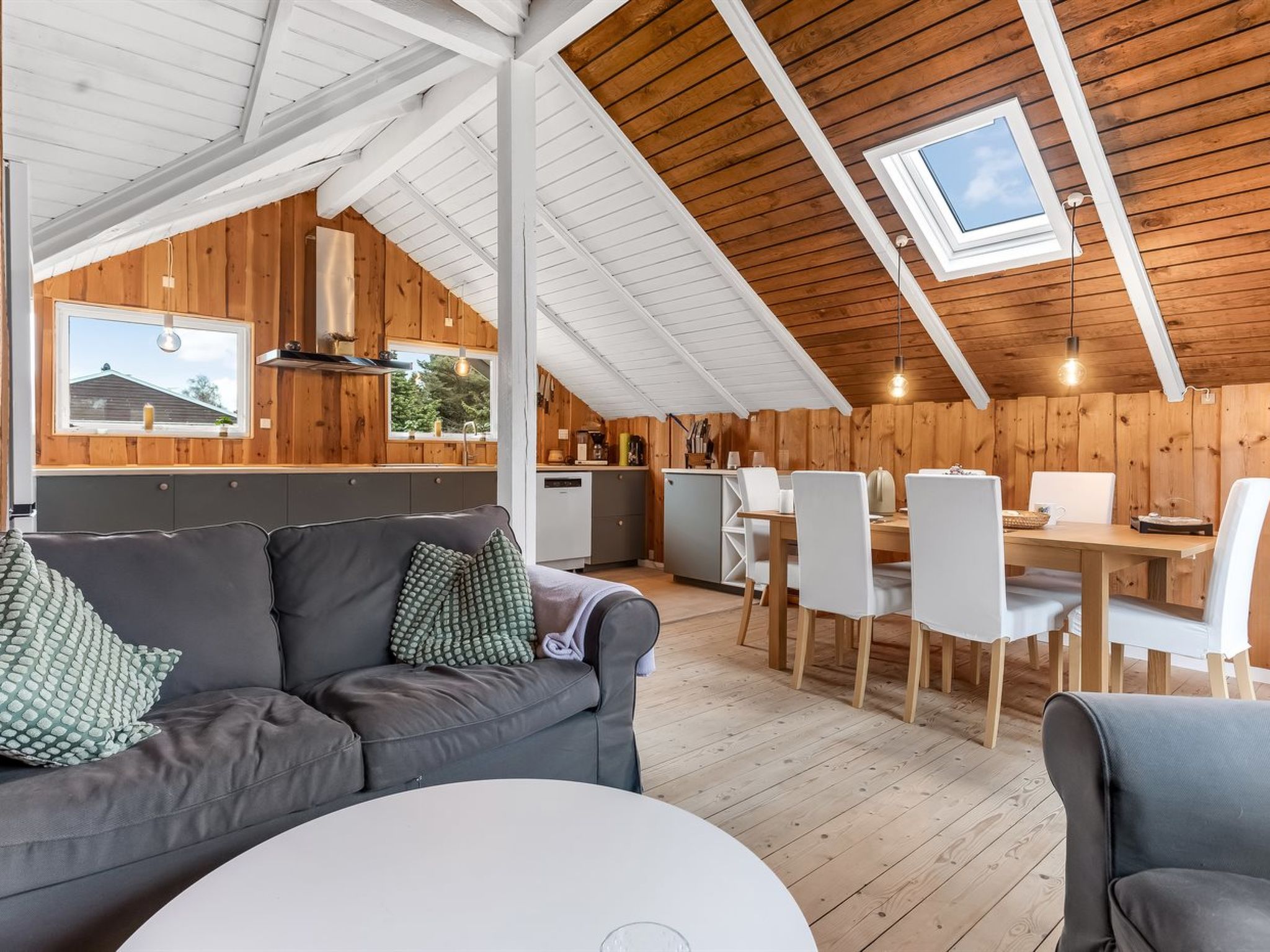 "Lycka" - 700m from the sea-Drinnen