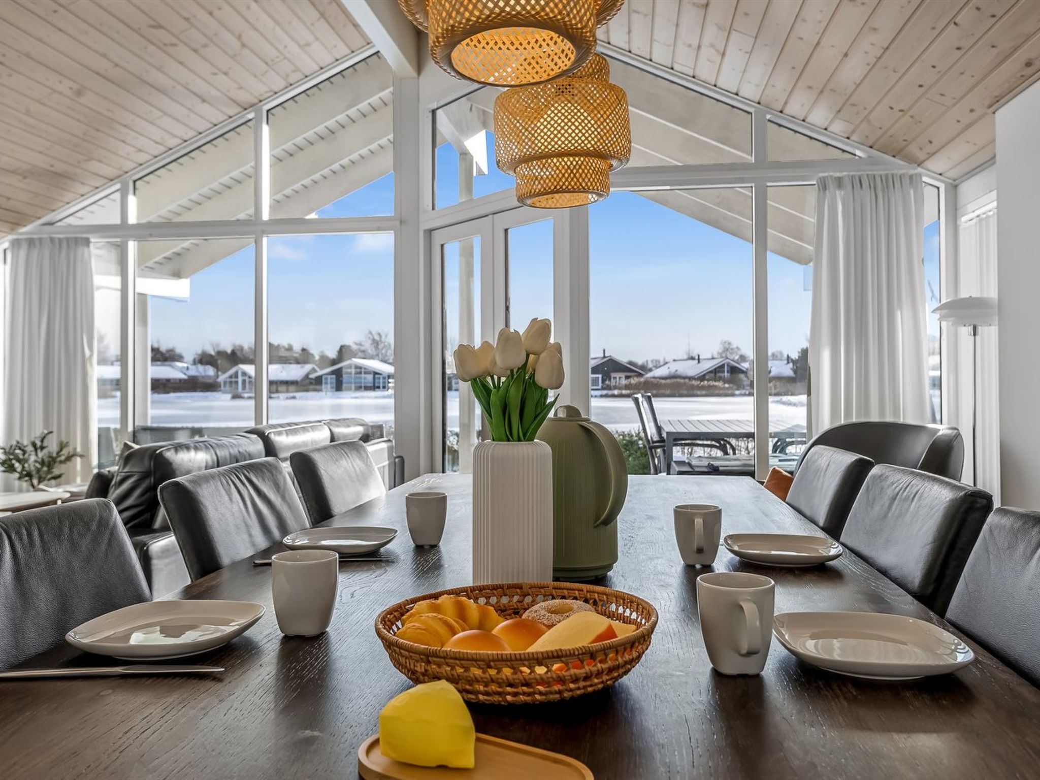 "Østmar" - 1.3km from the sea - Inside