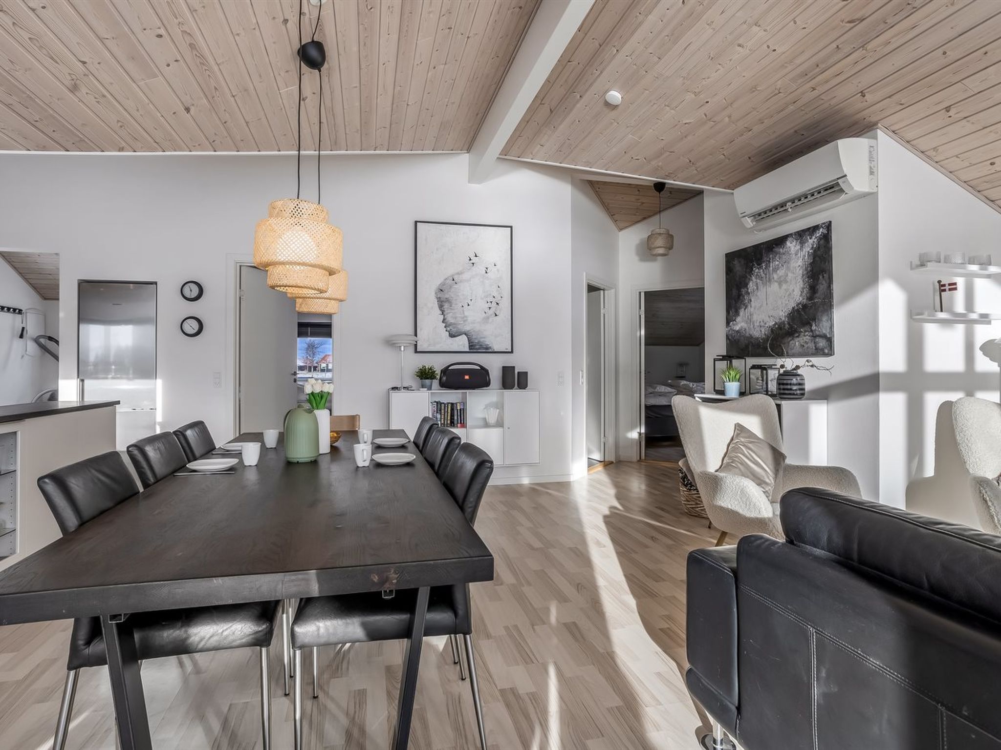 "Østmar" - 1.3km from the sea - Inside