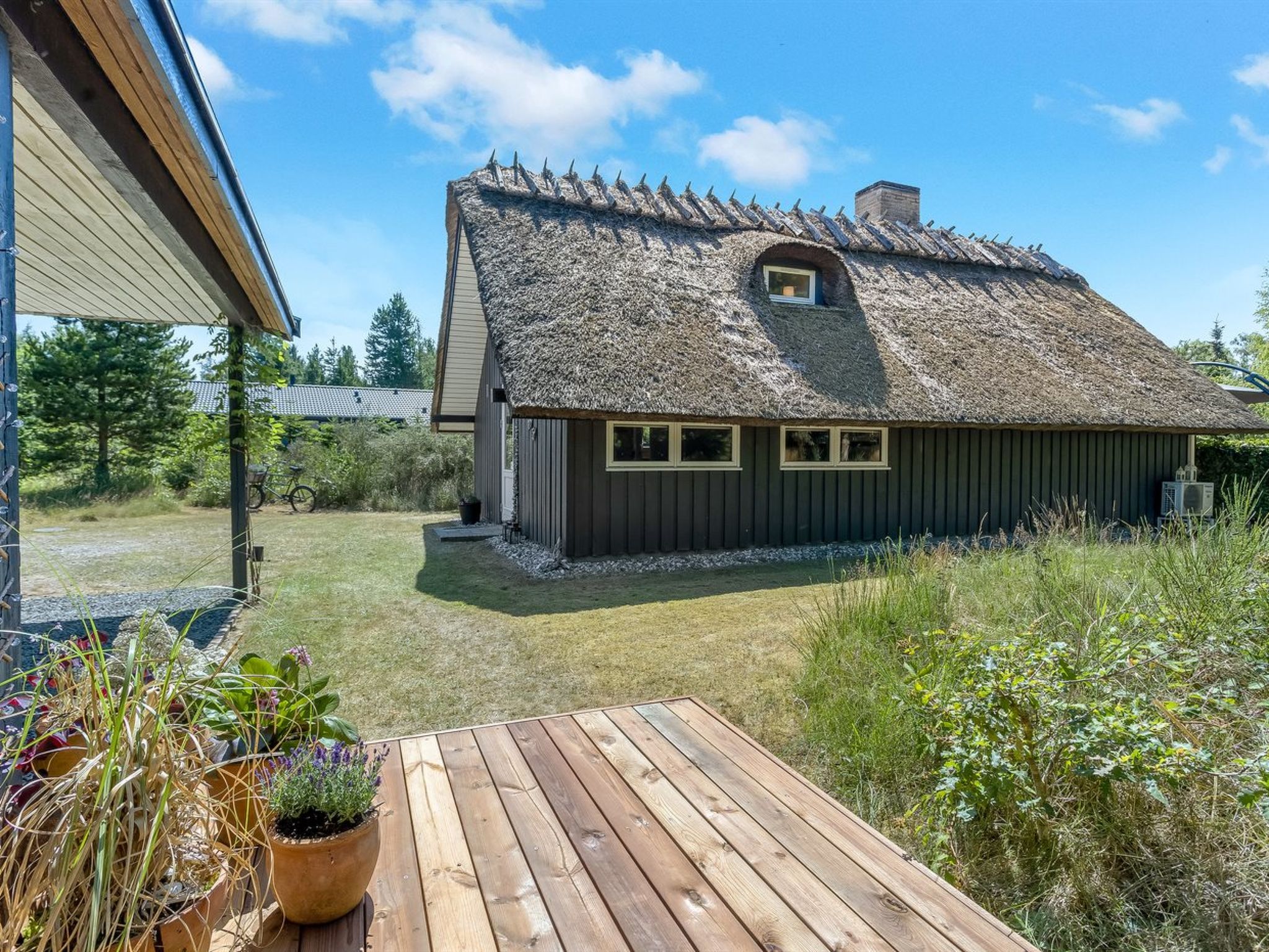 "Albertina" - 900m from the sea - Buiten