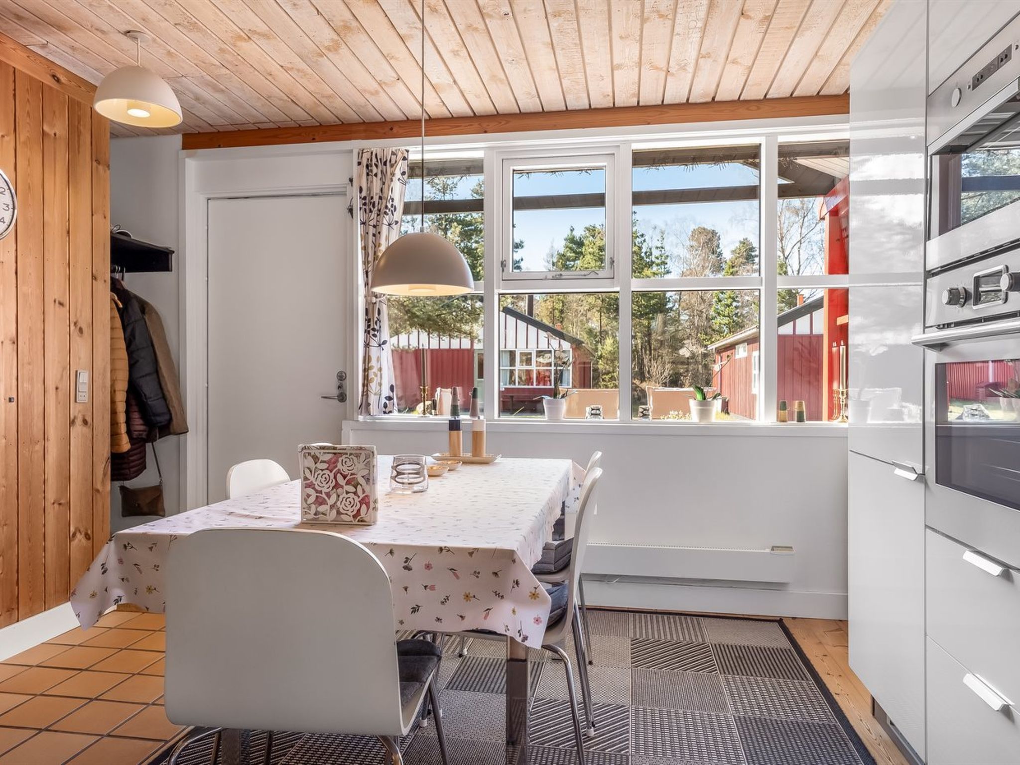 "Eivi" - 200m from the sea - Dedans