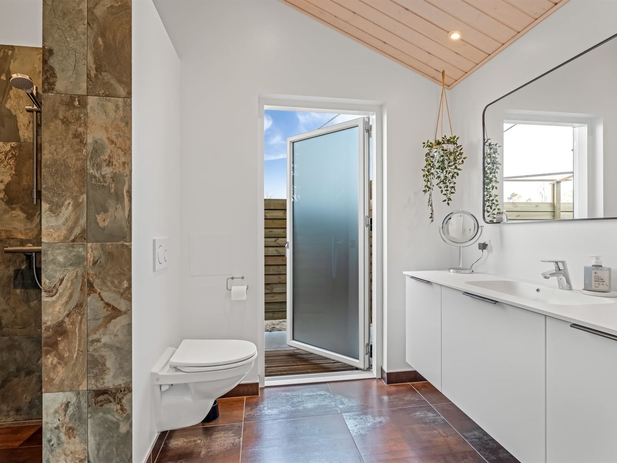 "Frudde" - 500m from the sea - Inside