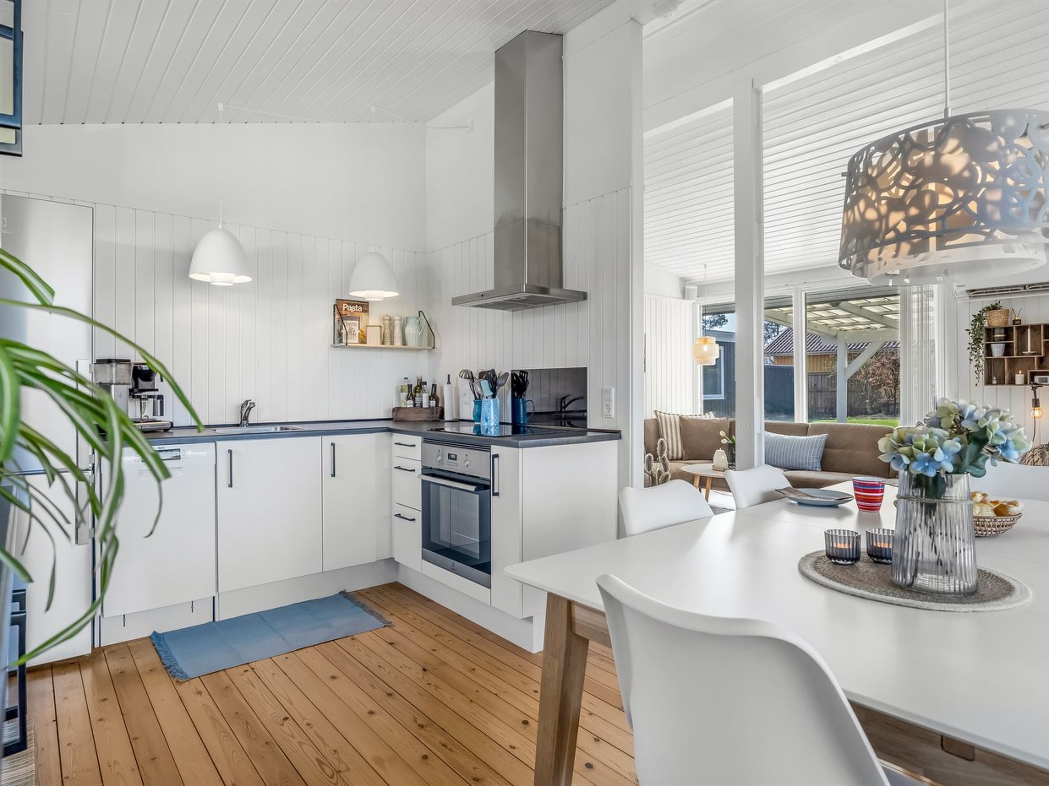 "Avelina" - 700m from the sea - Binnen