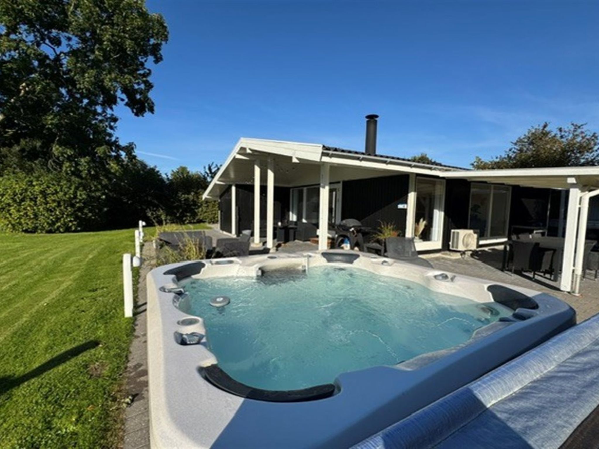 "Avelina" - 700m from the sea - Buiten