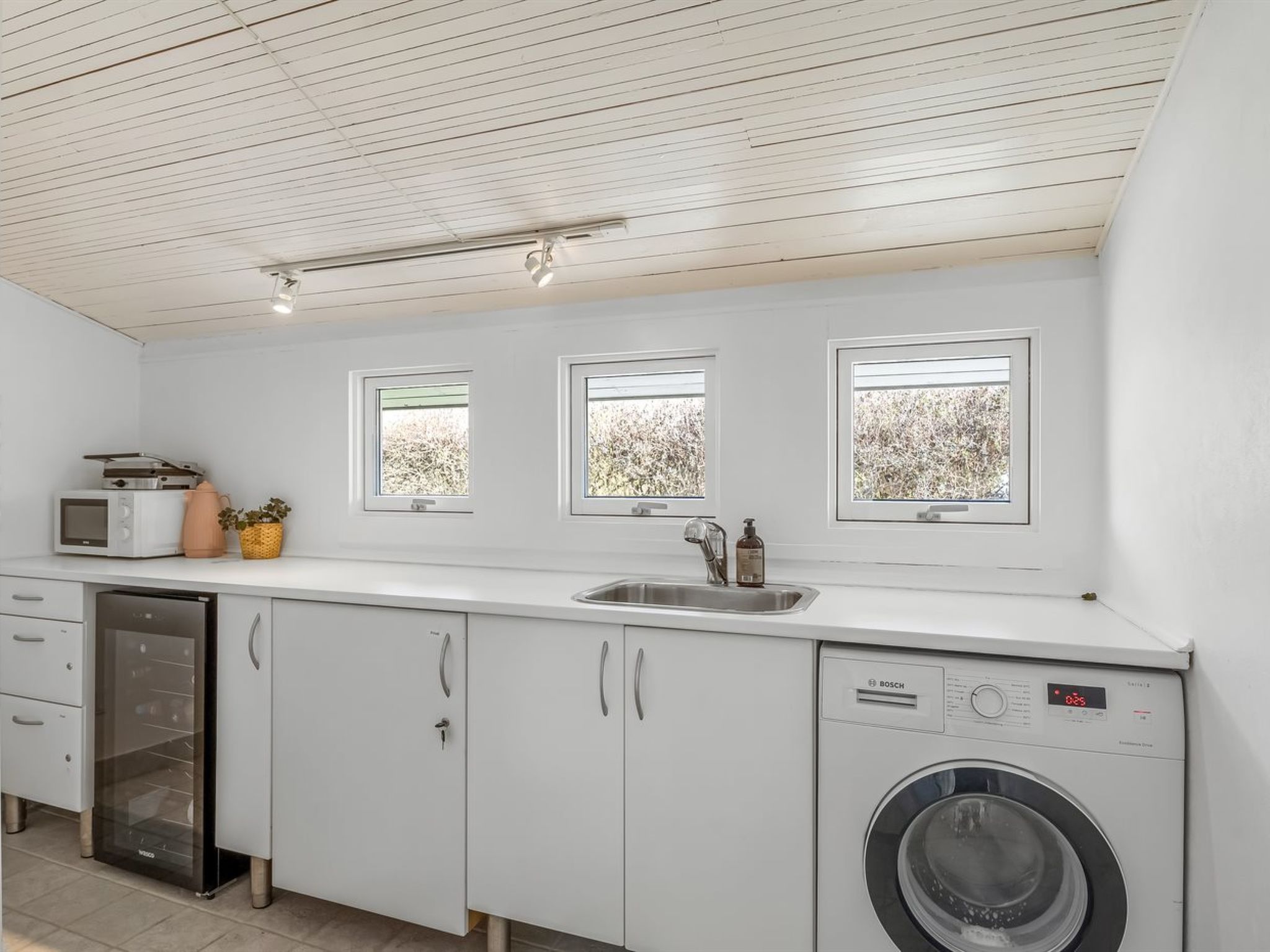 "Avelina" - 700m from the sea - Binnen