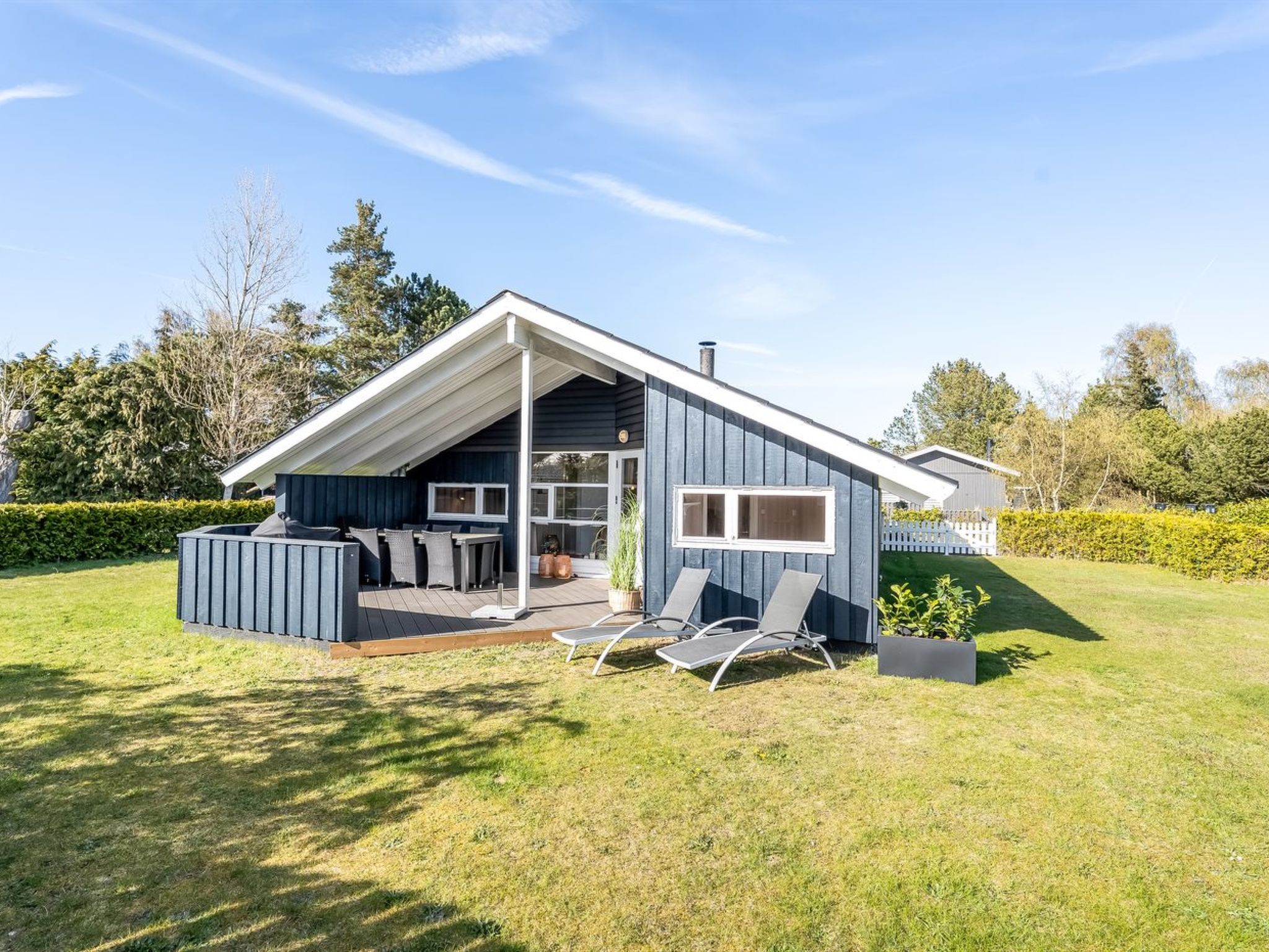 "Roope" - 1.3km from the sea - Buiten
