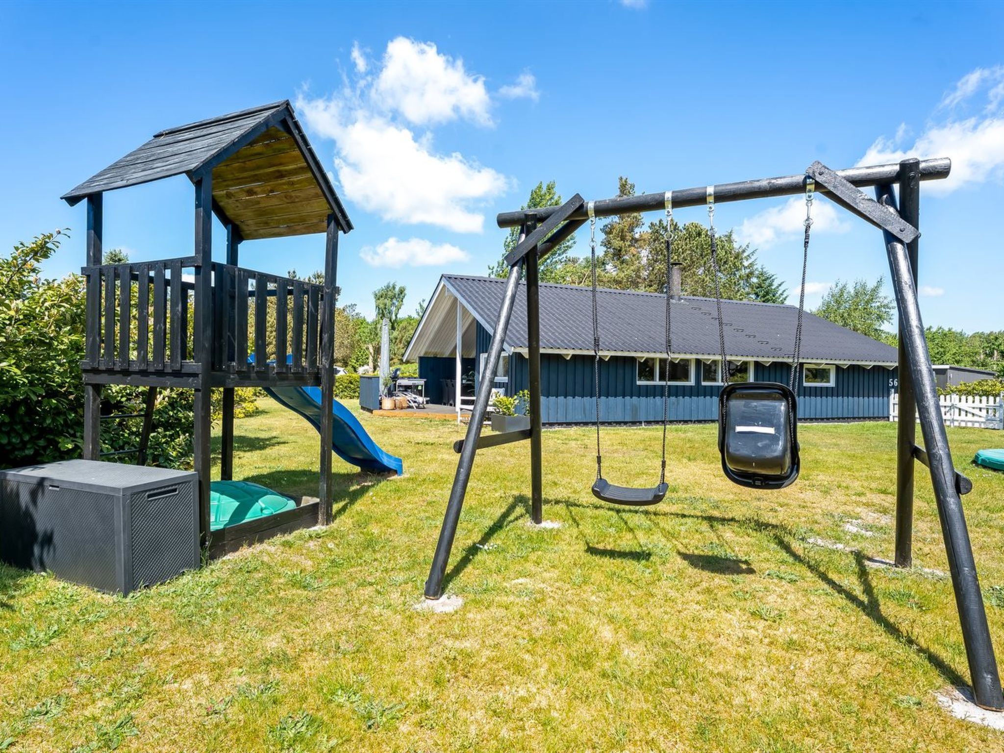 "Roope" - 1.3km from the sea - Buiten