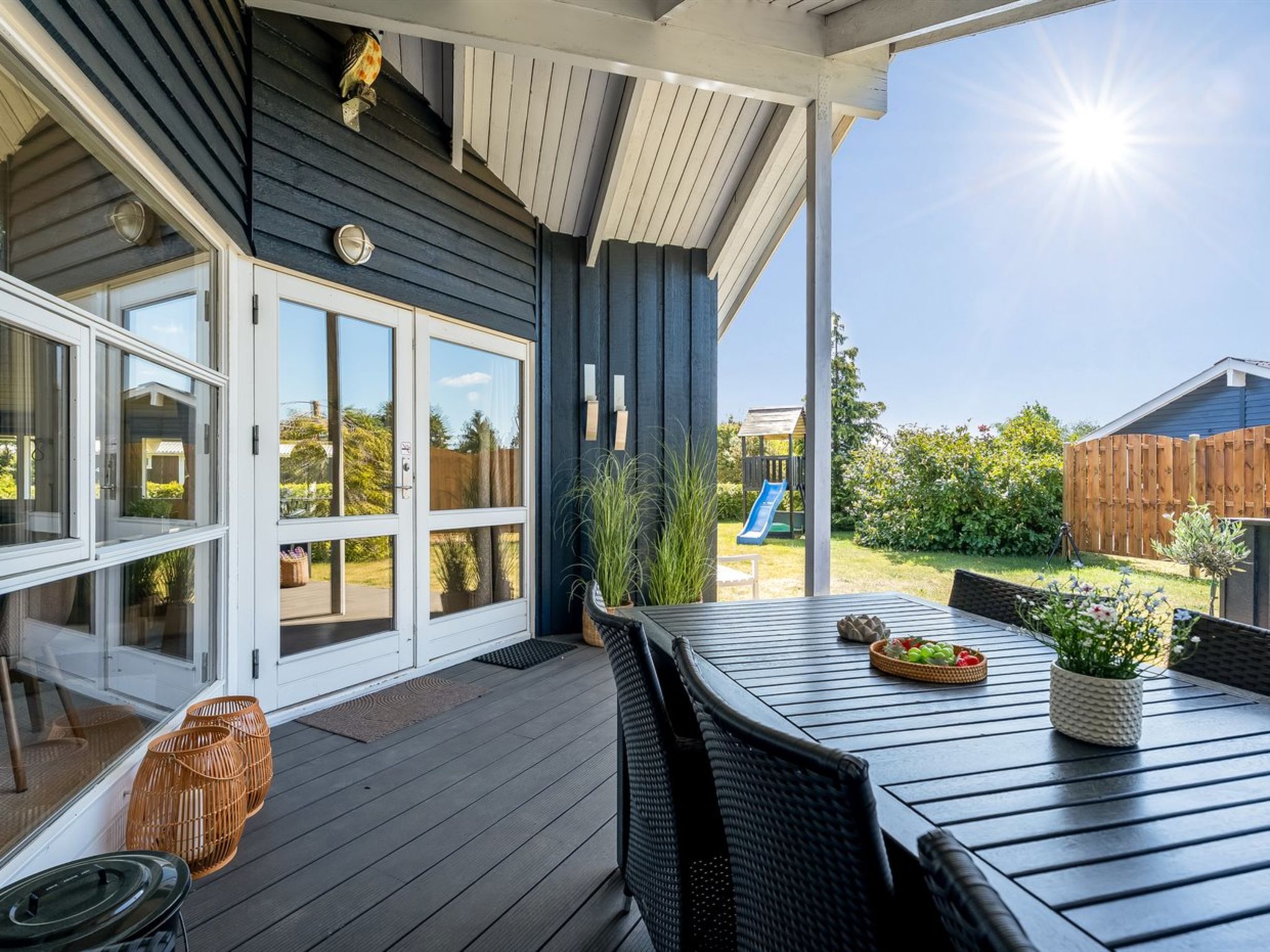 "Roope" - 1.3km from the sea - Buiten