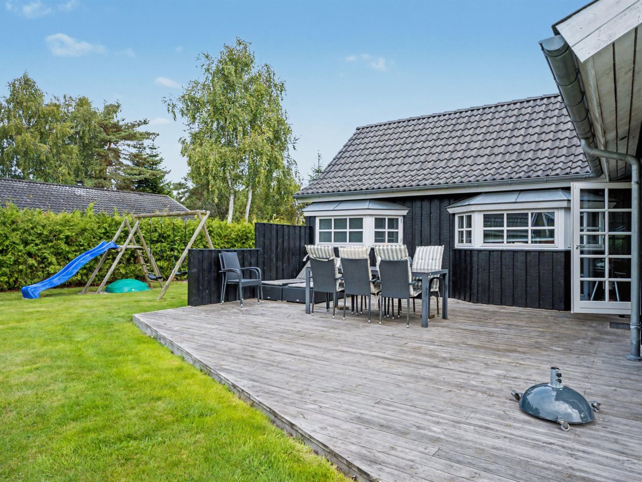 "Erikgine" - 900m from the sea - Buiten