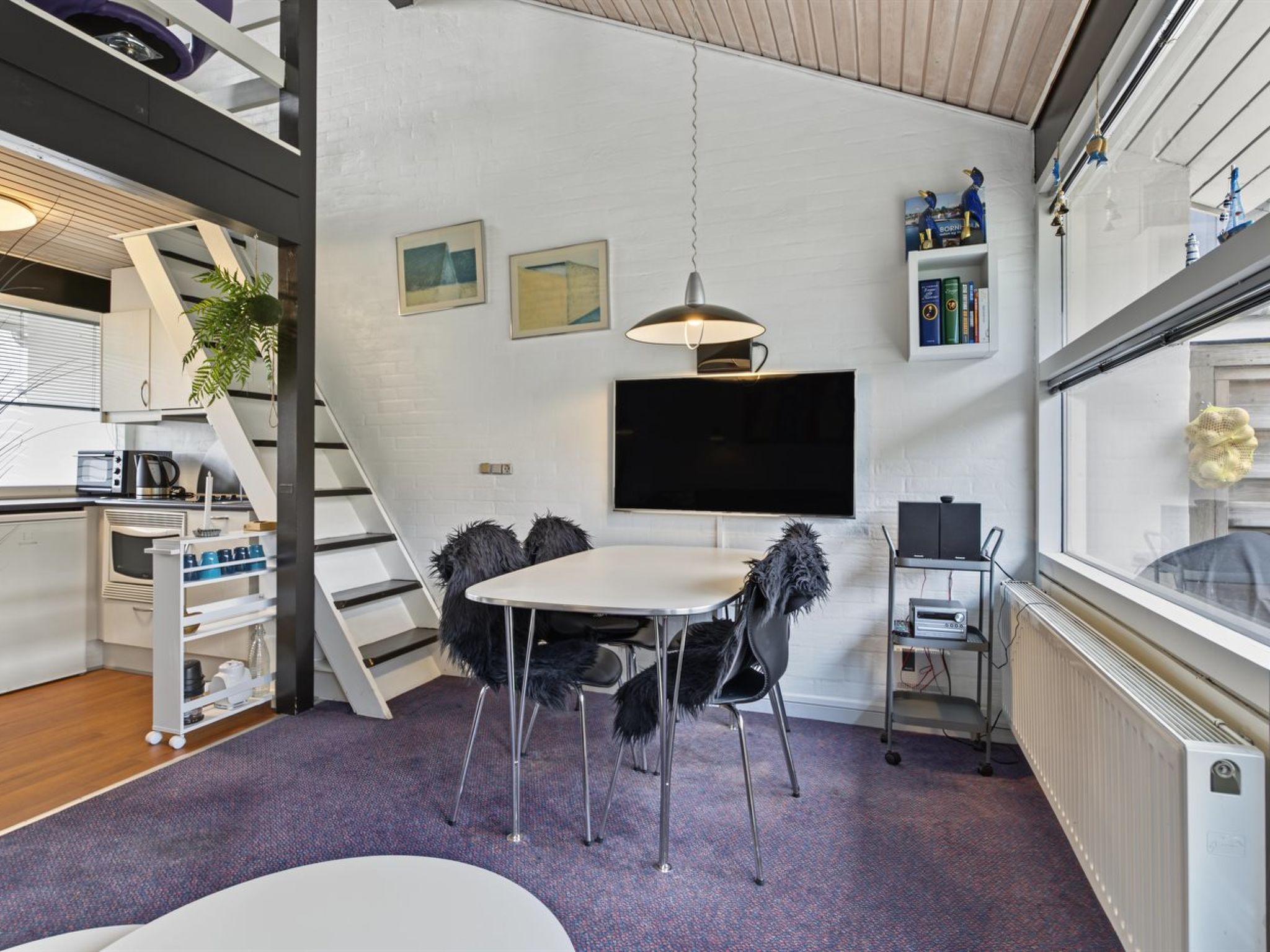 "Kielo" - 700m from the sea - Binnen