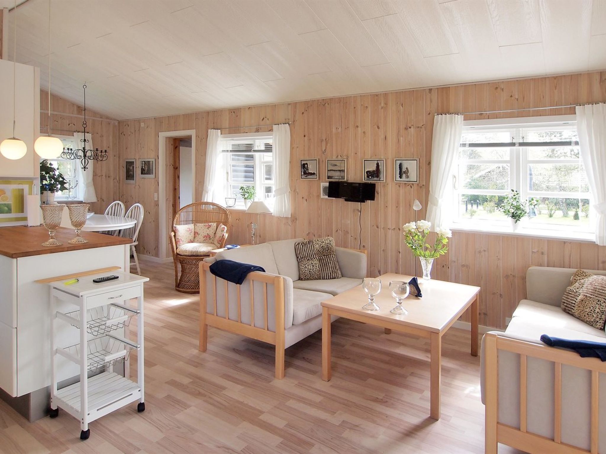 "Enola" - 900m from the sea