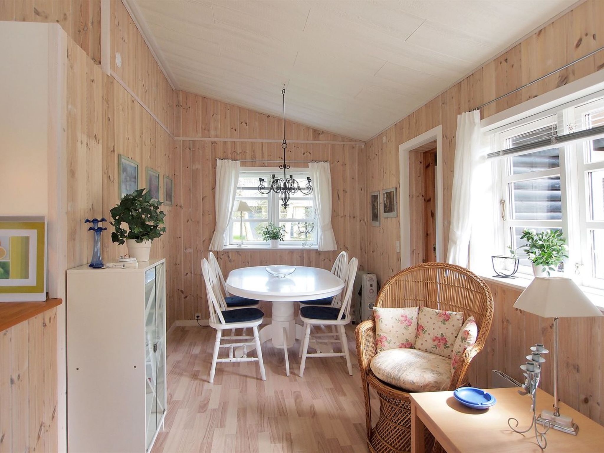 "Enola" - 900m from the sea-Dedans