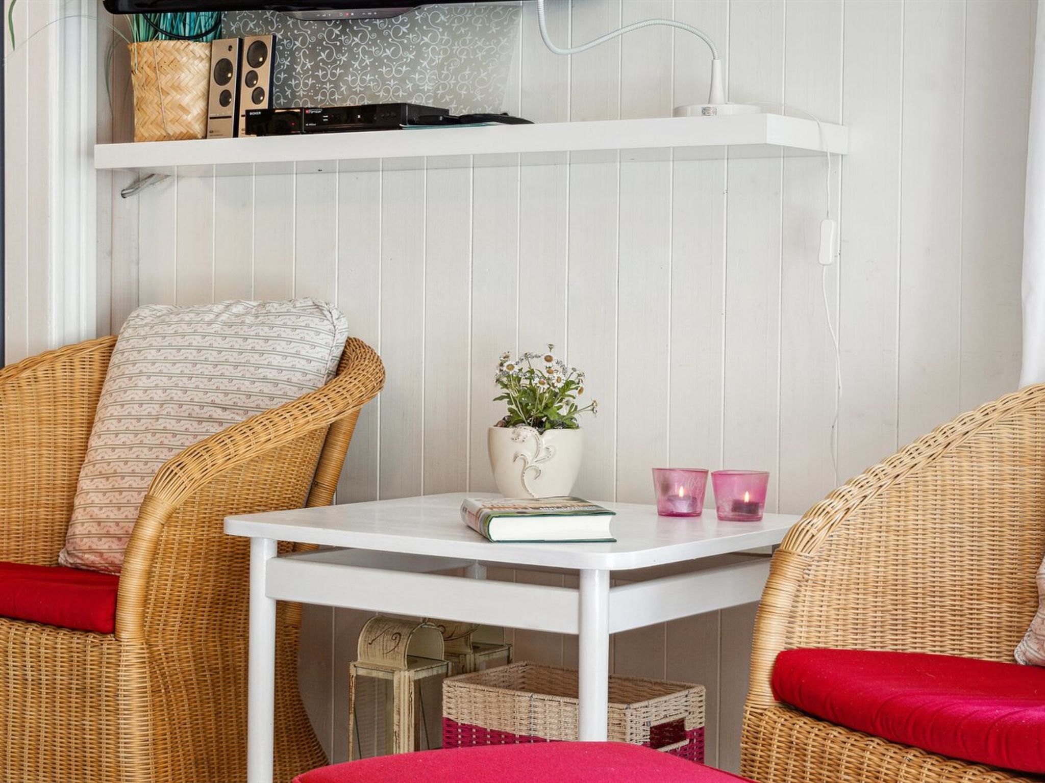 "Arild" - 10m from the sea - Drinnen