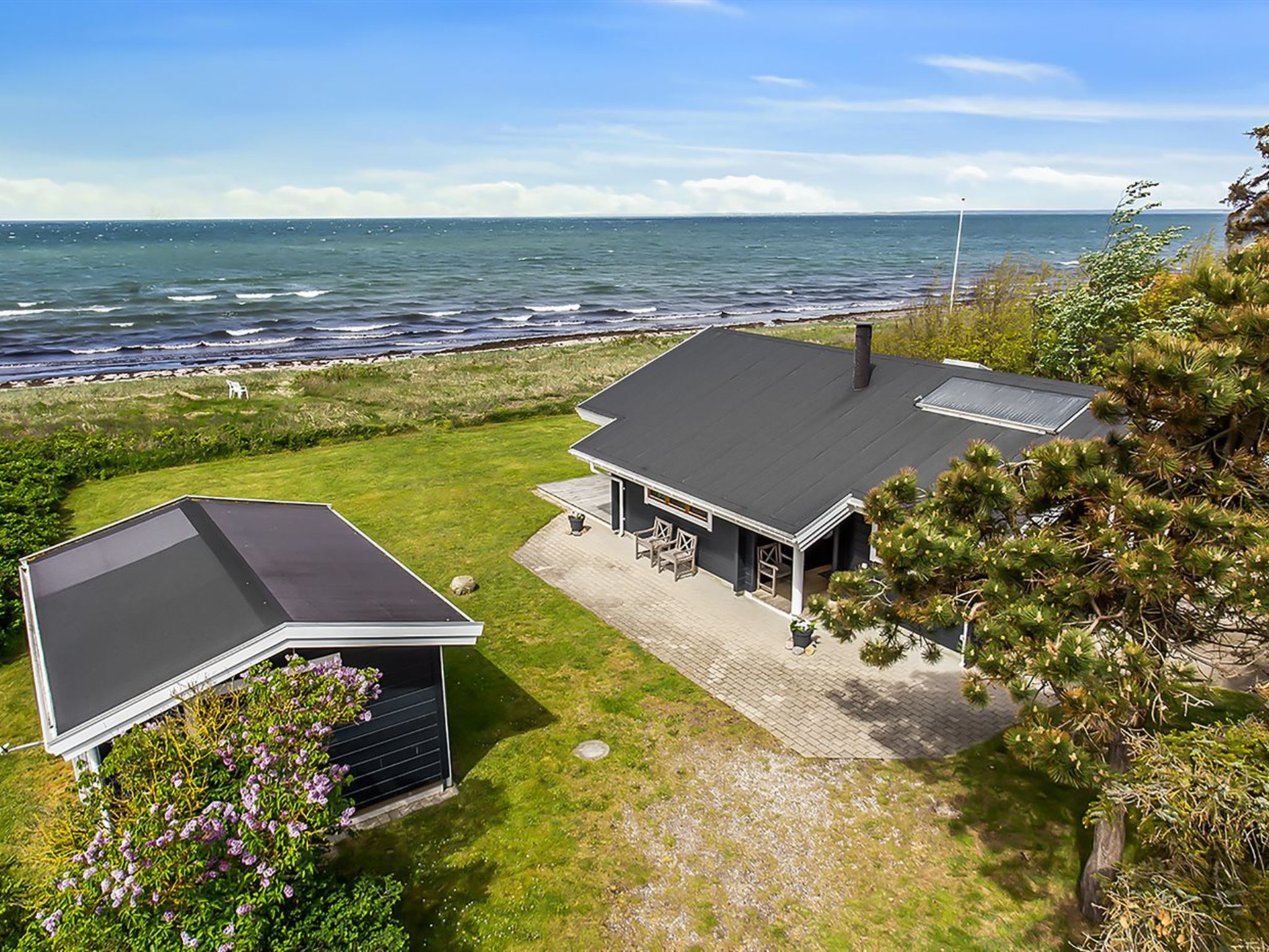 "Stacie" - 10m from the sea - Outside