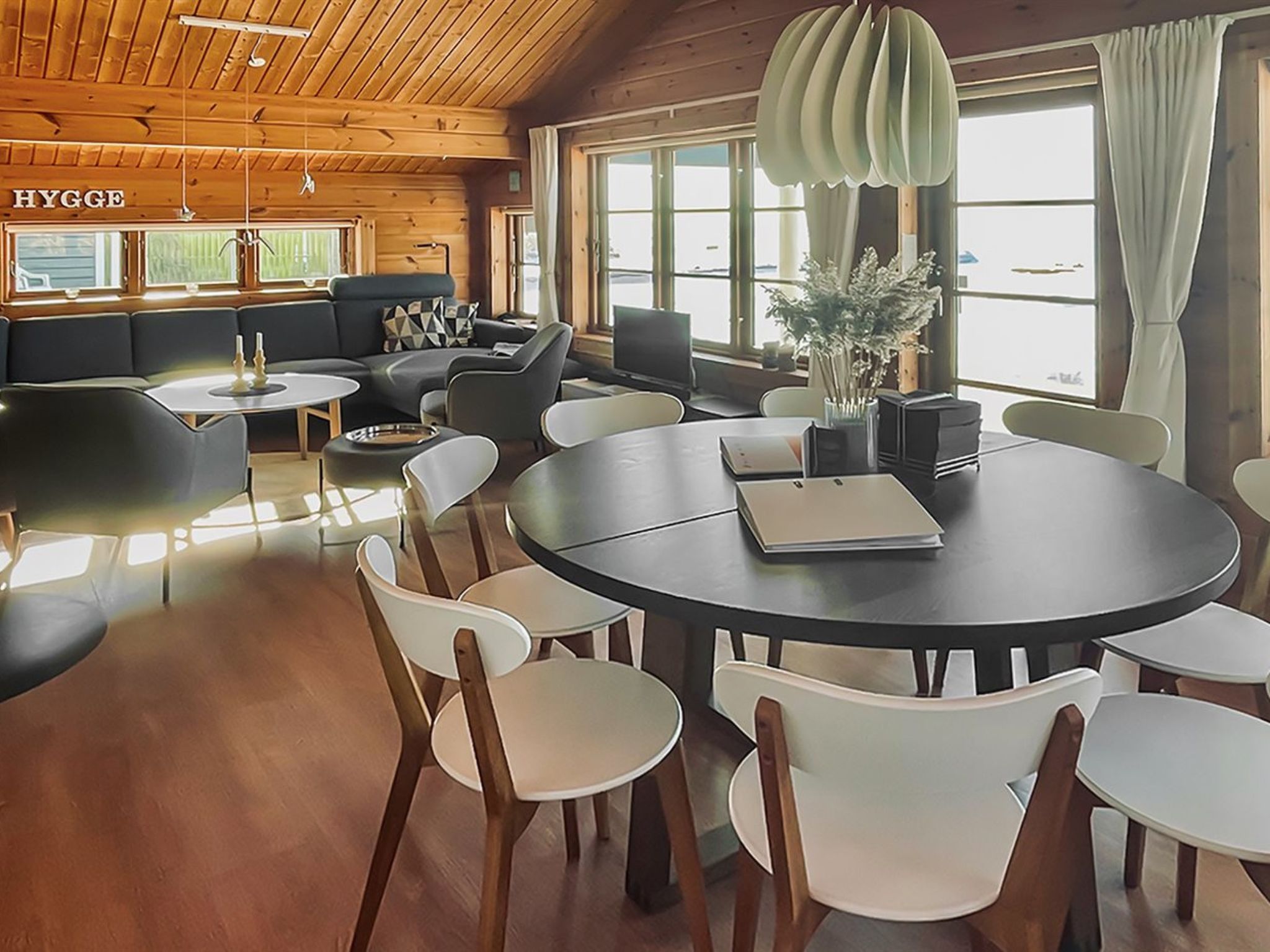 "Stacie" - 10m from the sea - Inside