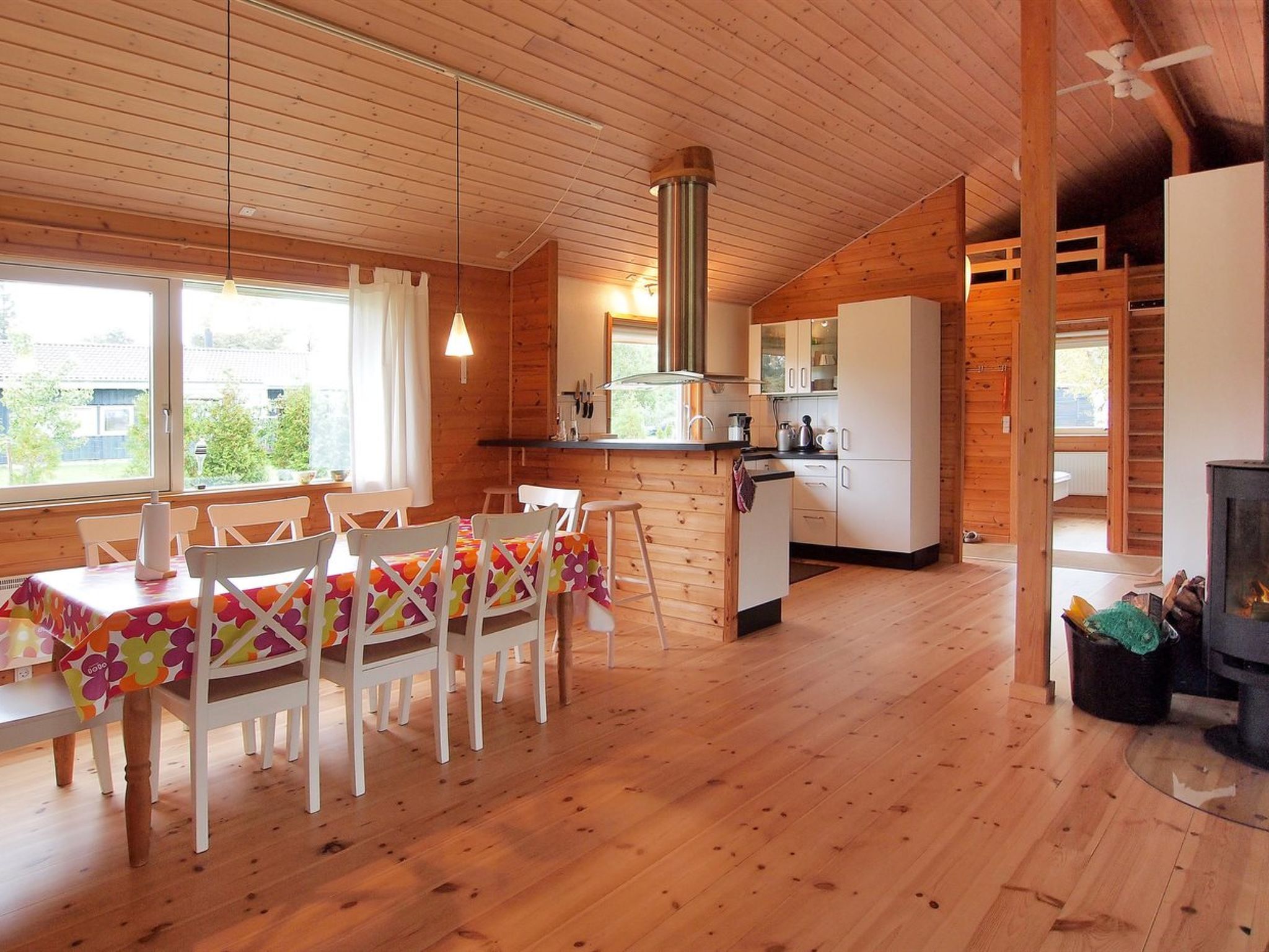 "Karanfilka" - 900m from the sea - Binnen