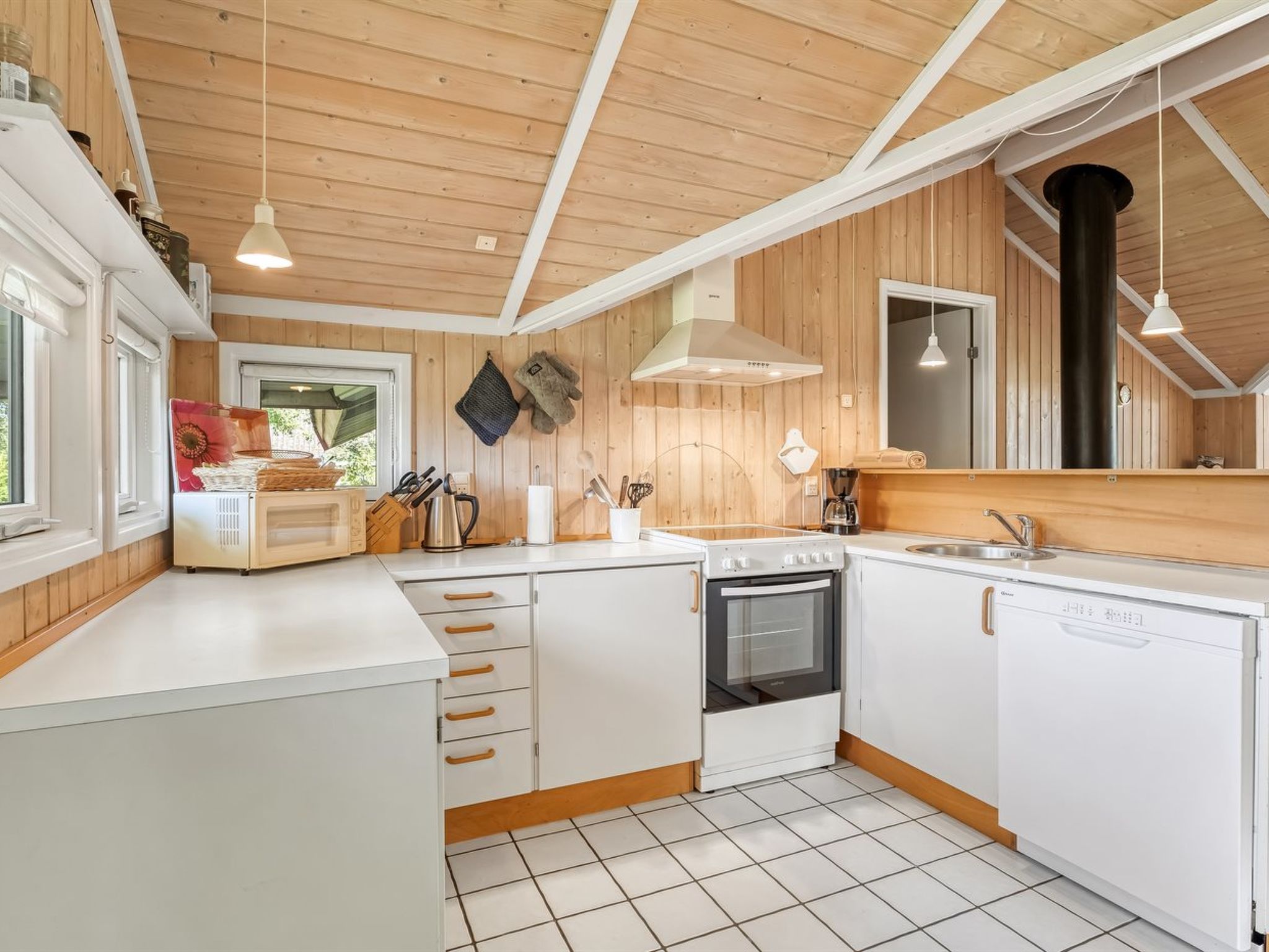 "Uta" - 300m from the sea-Binnen