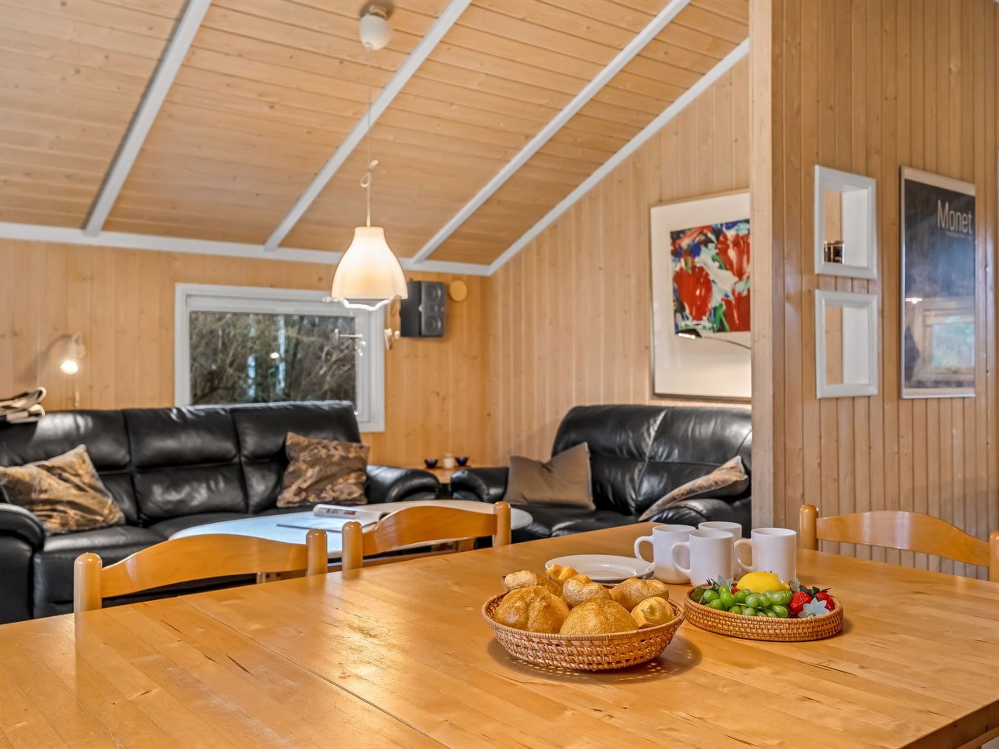 "Uta" - 300m from the sea - Binnen