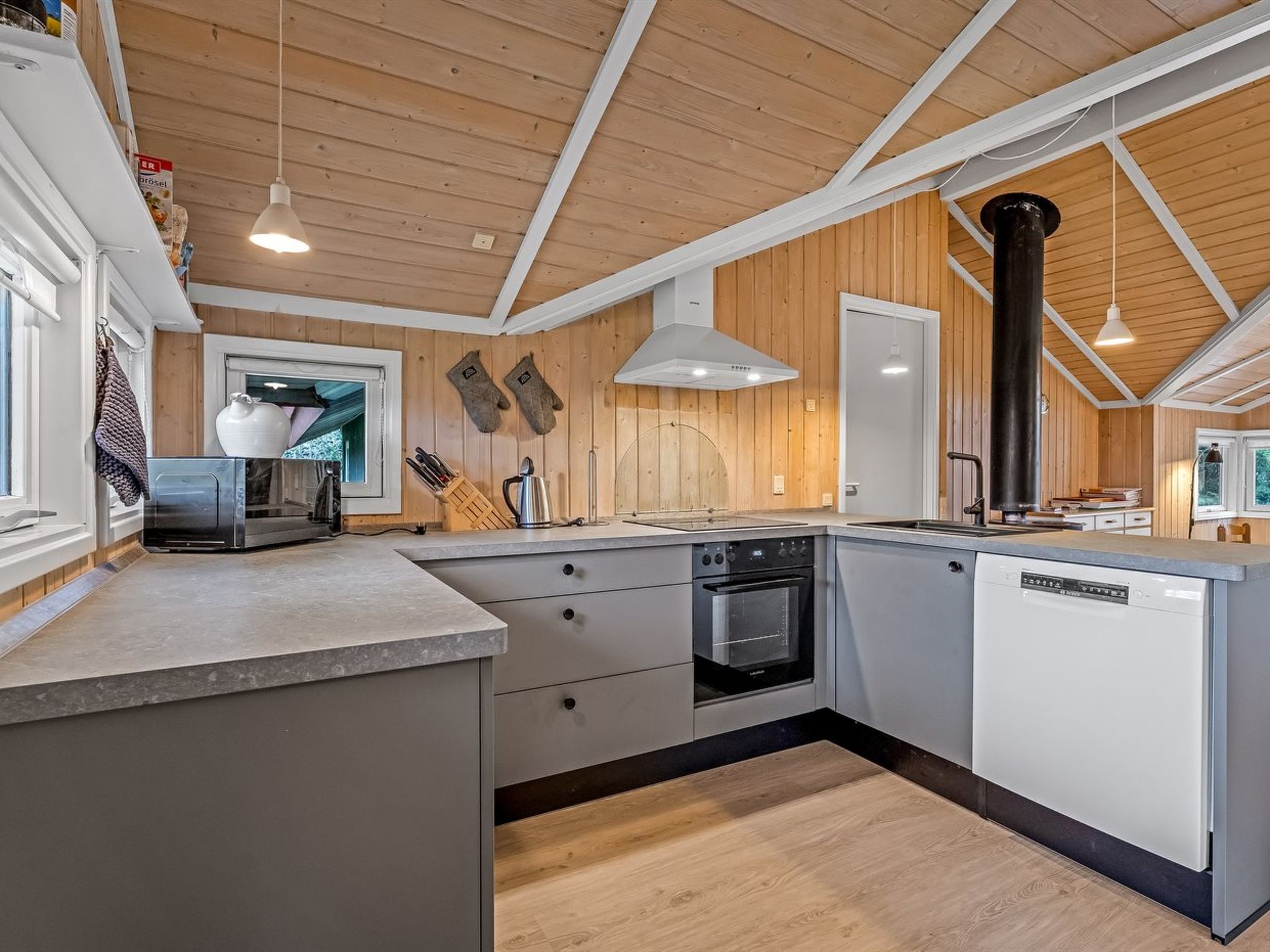 "Uta" - 300m from the sea - Binnen