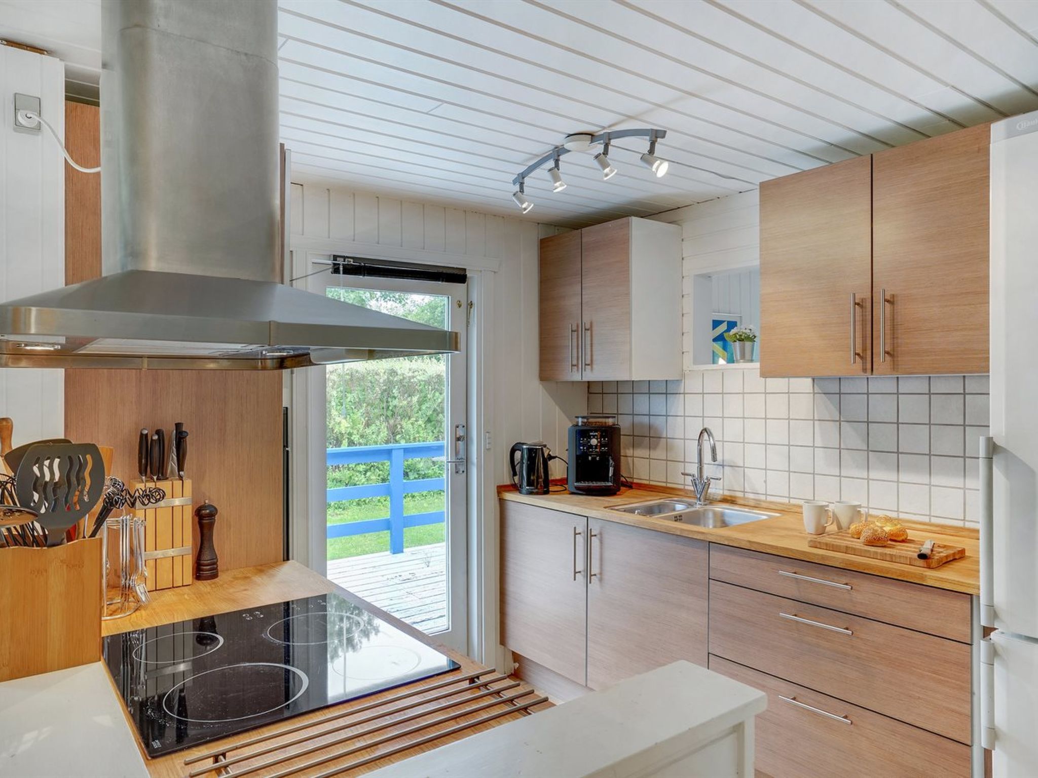 "Trixie" - 1km from the sea - Binnen