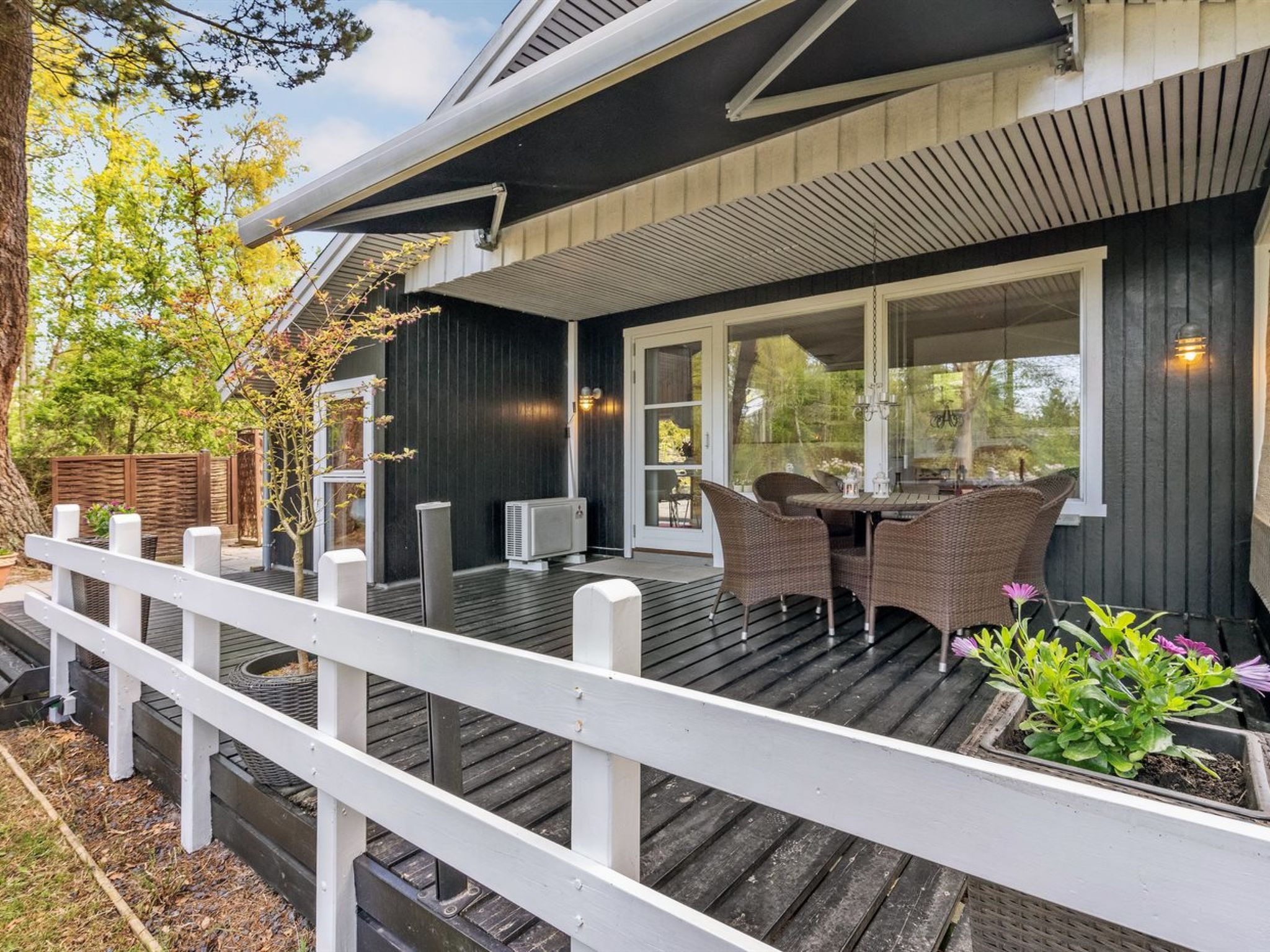"Eweline" - 75m from the sea - Buiten