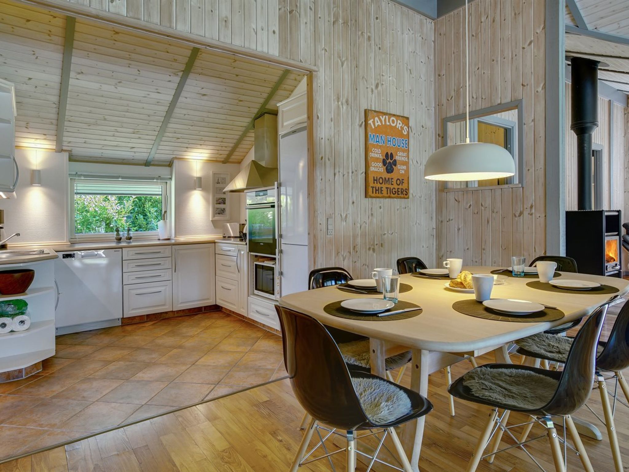 "Sida" - 600m from the sea - Binnen
