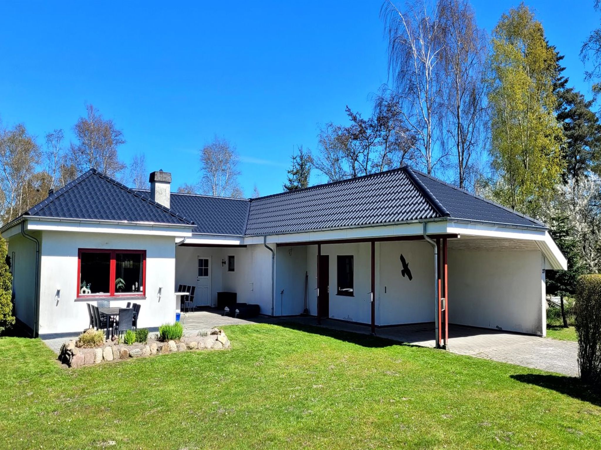 "Hakon" - 550m from the sea