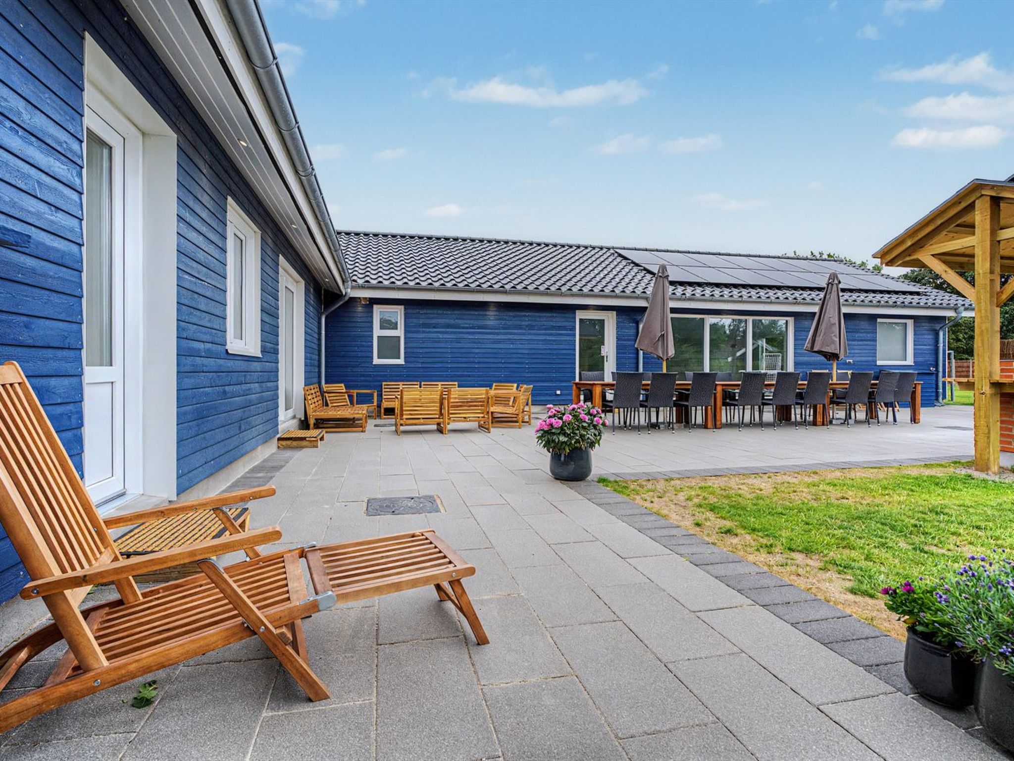"Rajna" - 250m from the sea - Buiten