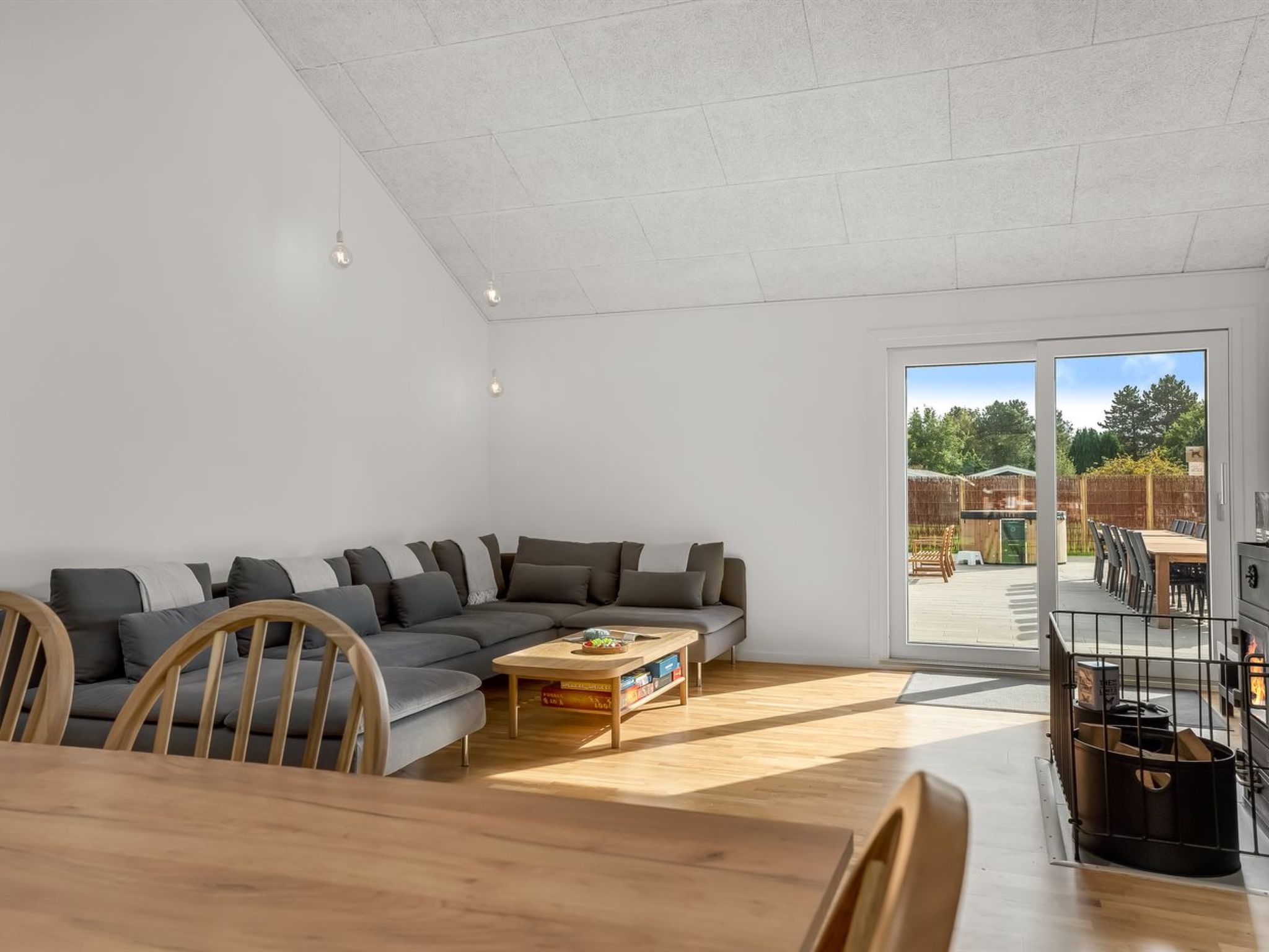 "Rajna" - 250m from the sea-Binnen