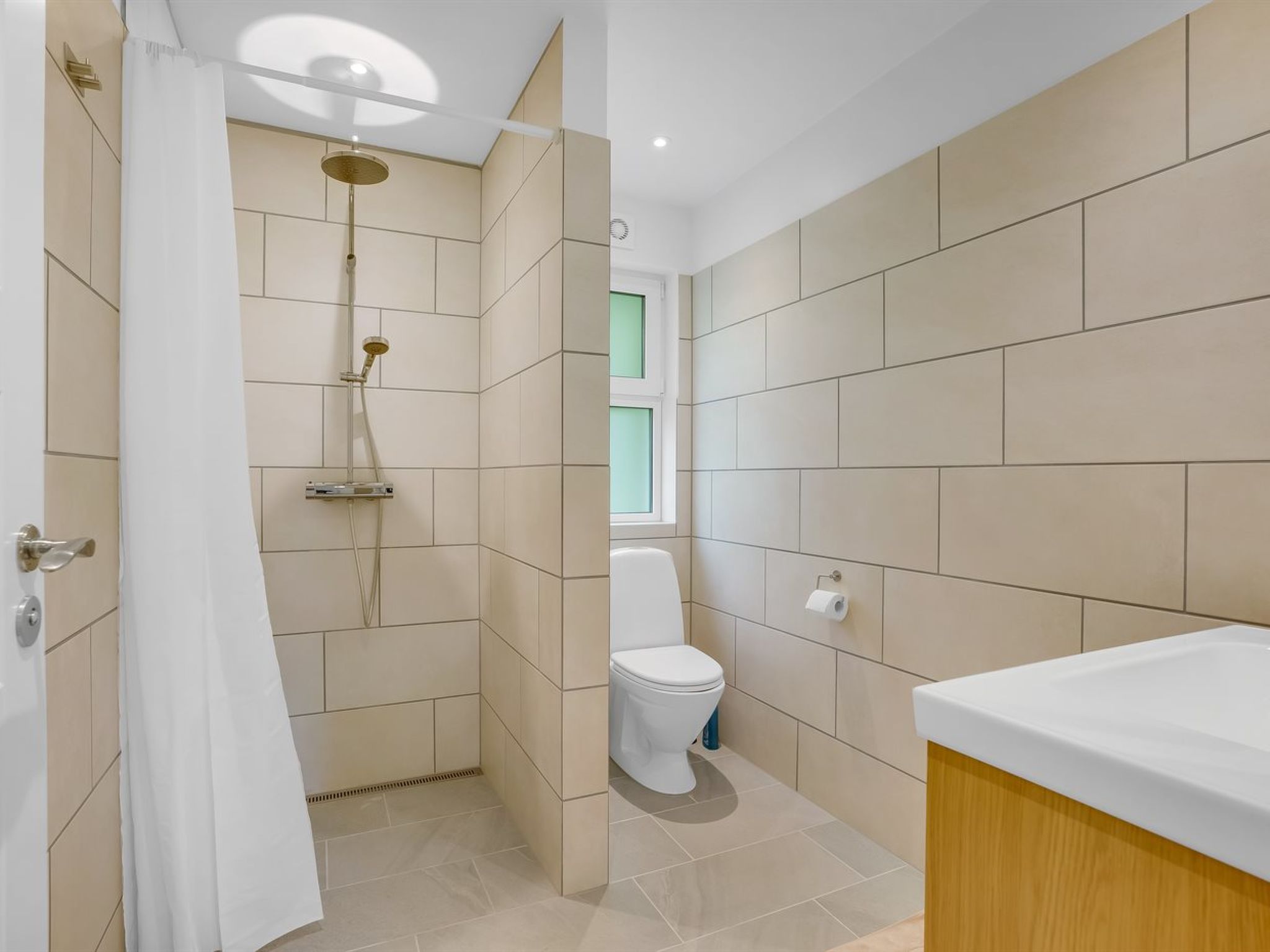 "Rajna" - 250m from the sea-Binnen