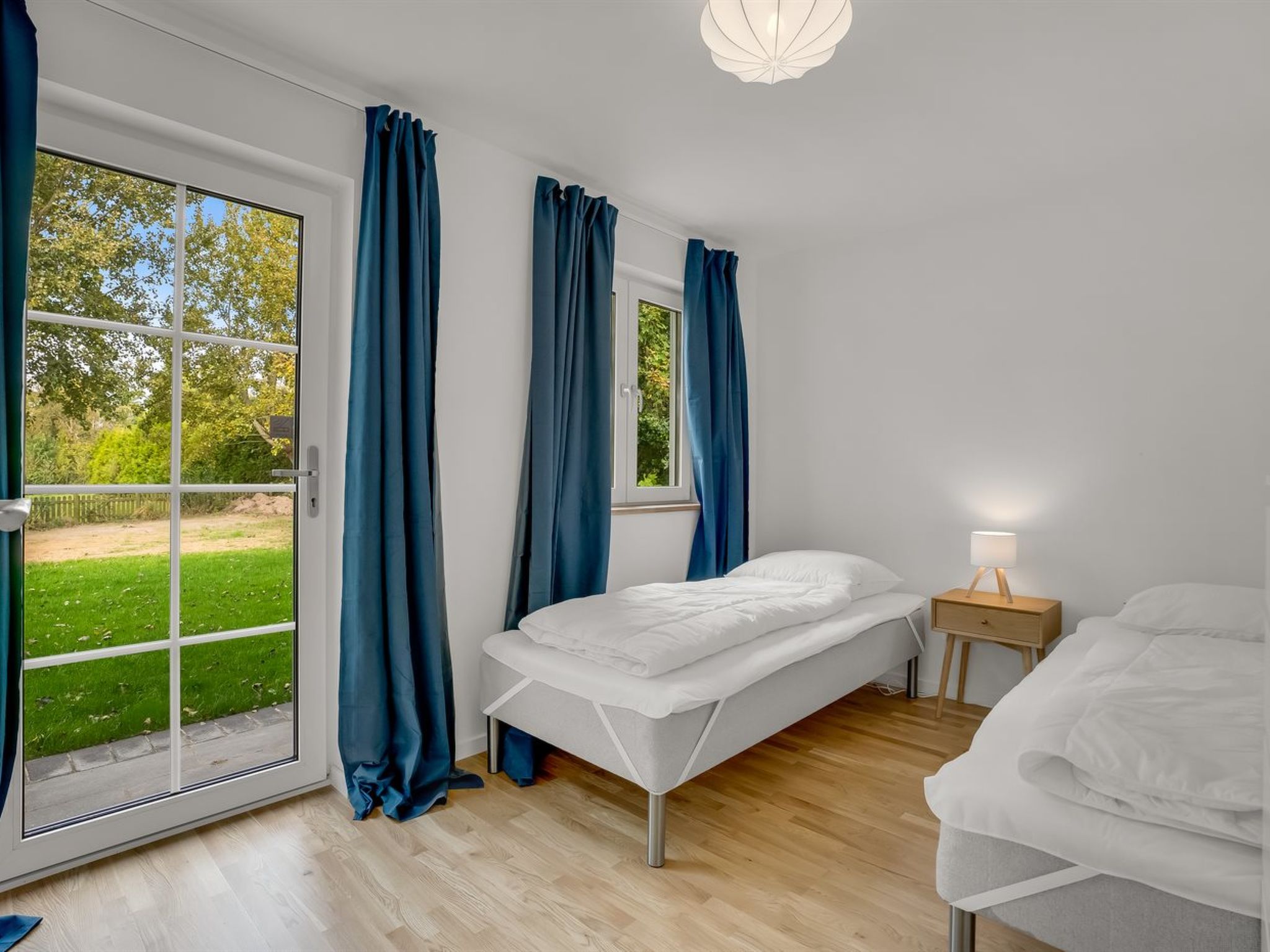 "Rajna" - 250m from the sea-Binnen