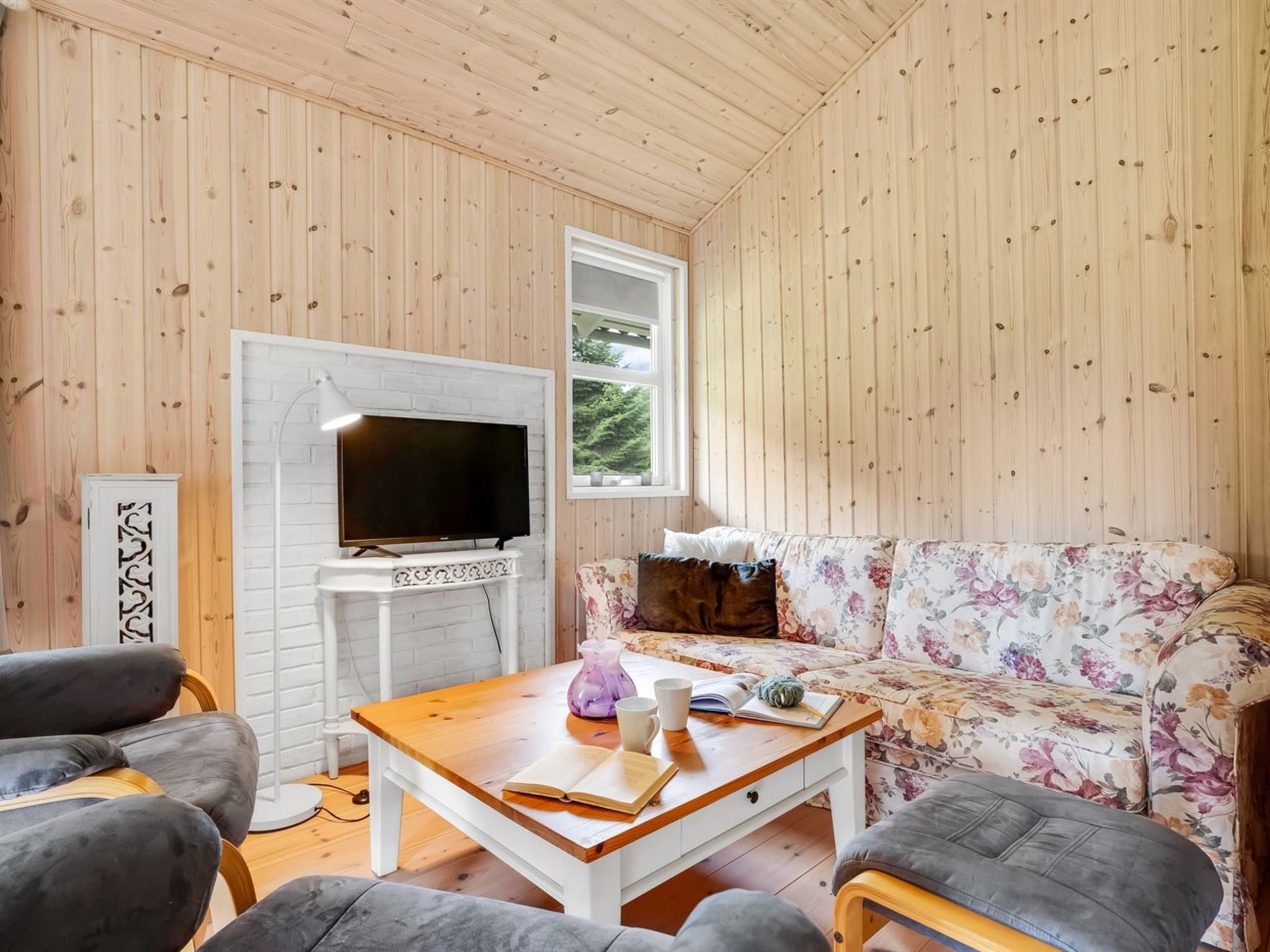 "Aleth" - 800m from the sea