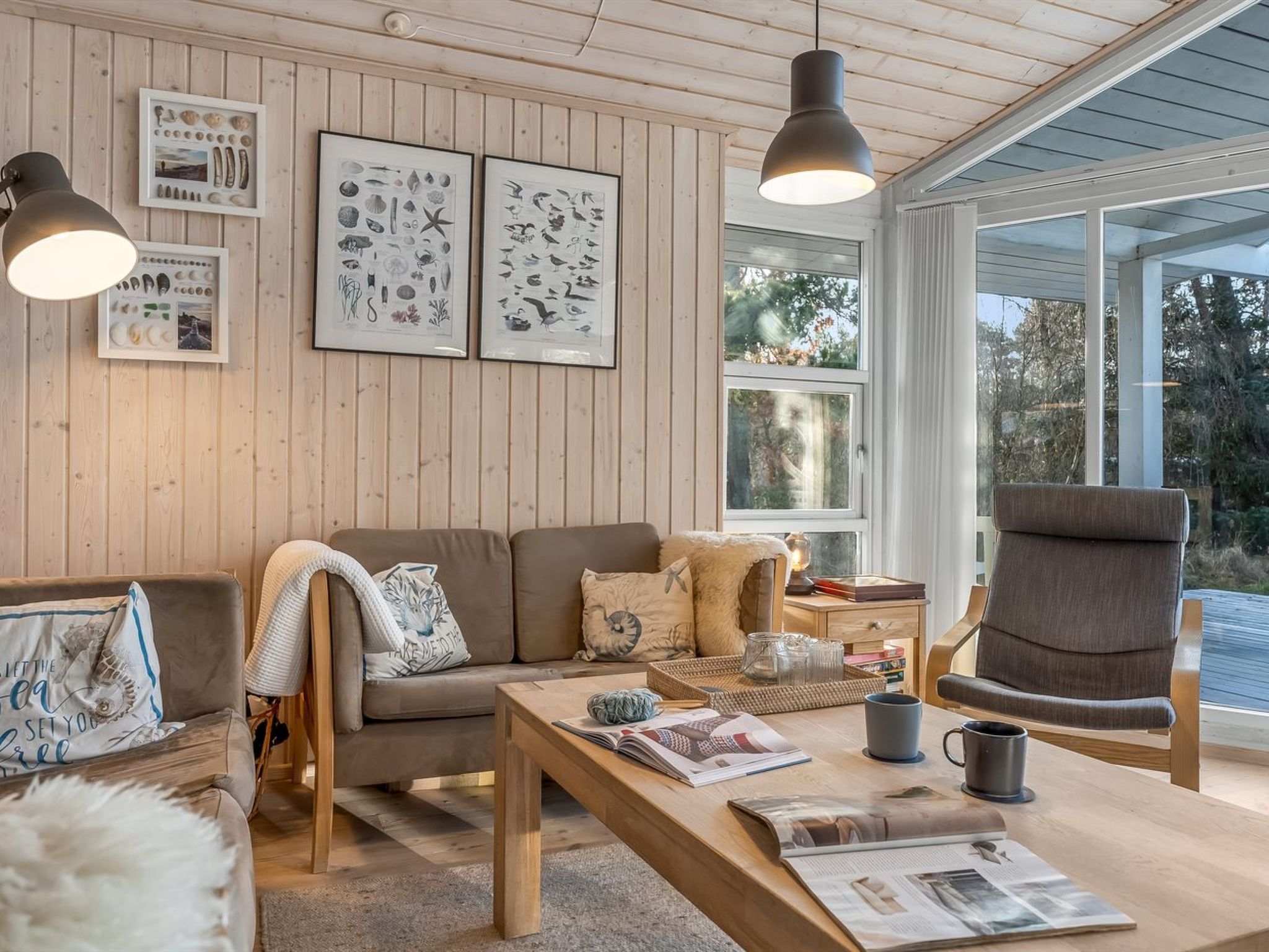 "Åse" - 1.3km from the sea-Drinnen