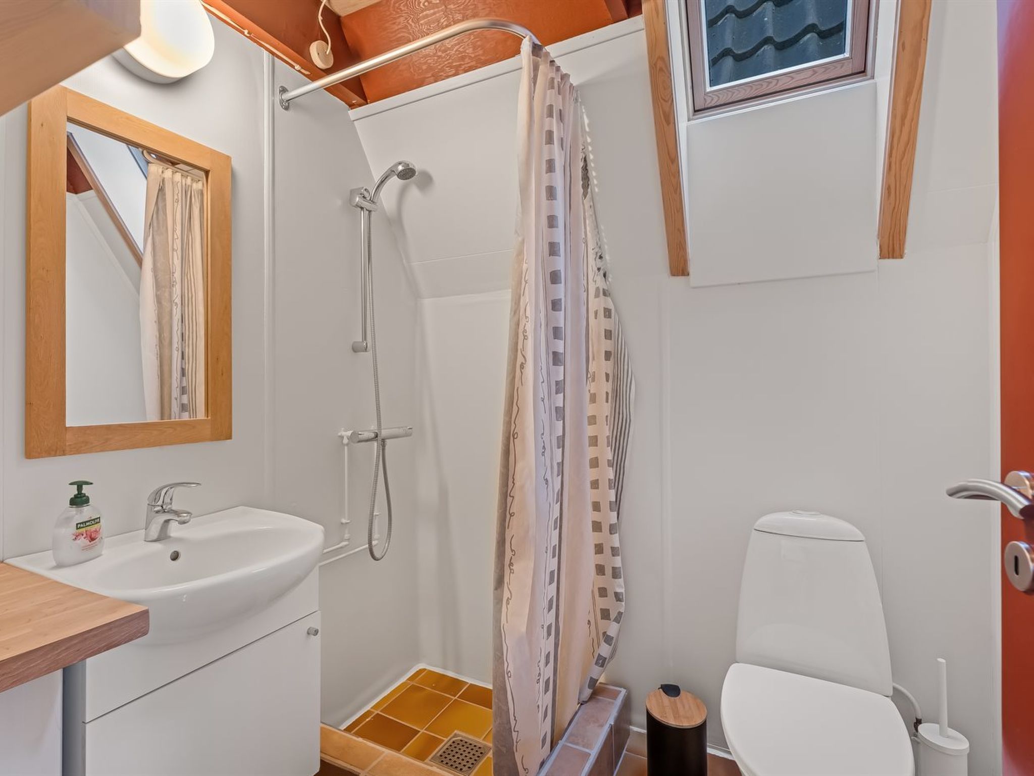 "Tavita" - 100m from the sea - Drinnen