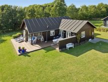 Ruim vakantiehuis Miika met sauna op 100 meter van het strand in Nysted - thumbnail 1