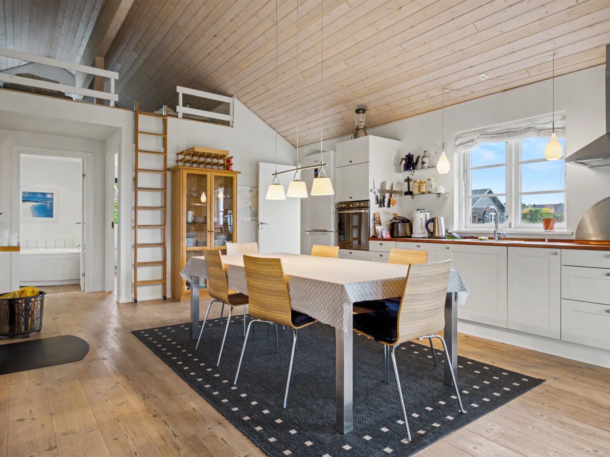 "Gunda" - 150m from the sea