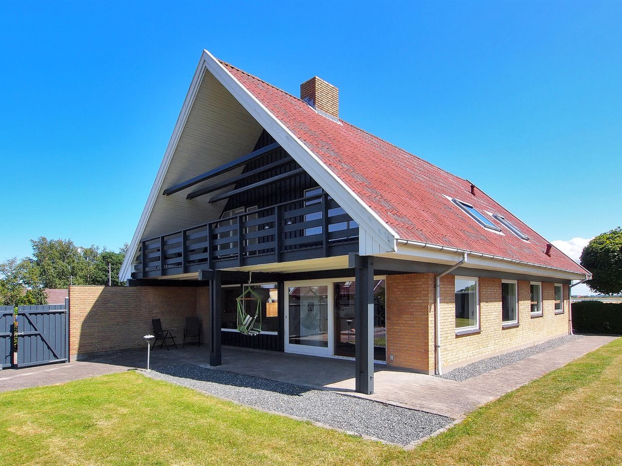 "Spase" - 250m to the fjord-Buiten