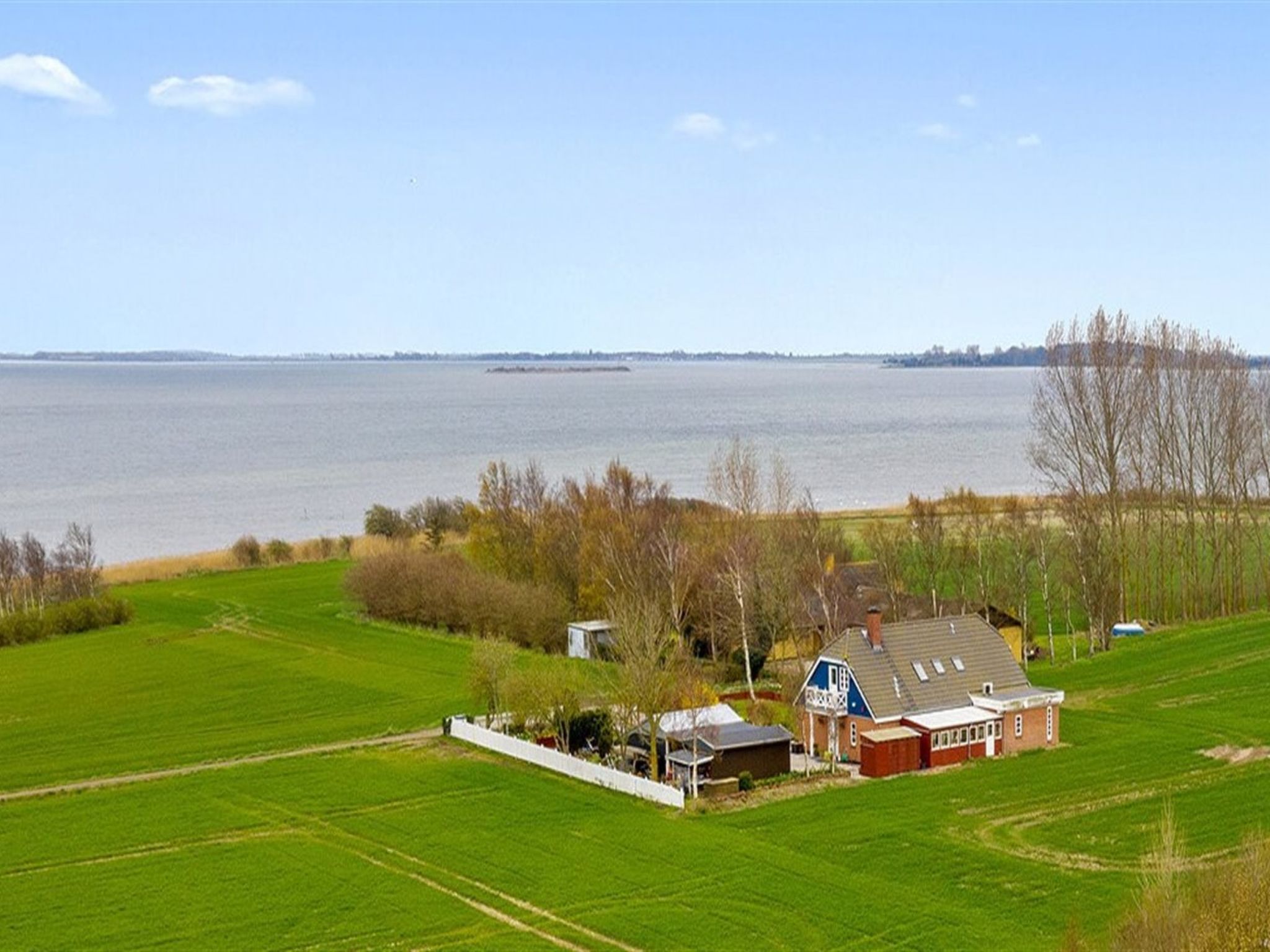 "Delina" - 200m from the sea