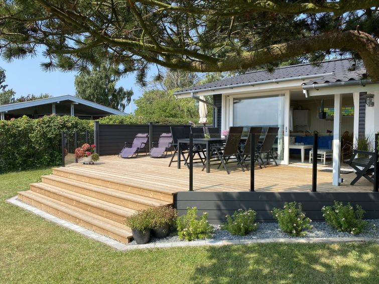 Search and Stay destination Fejø, Denmark from . "Eddy" - 50m from the sea in Lolland, Falster and Mon