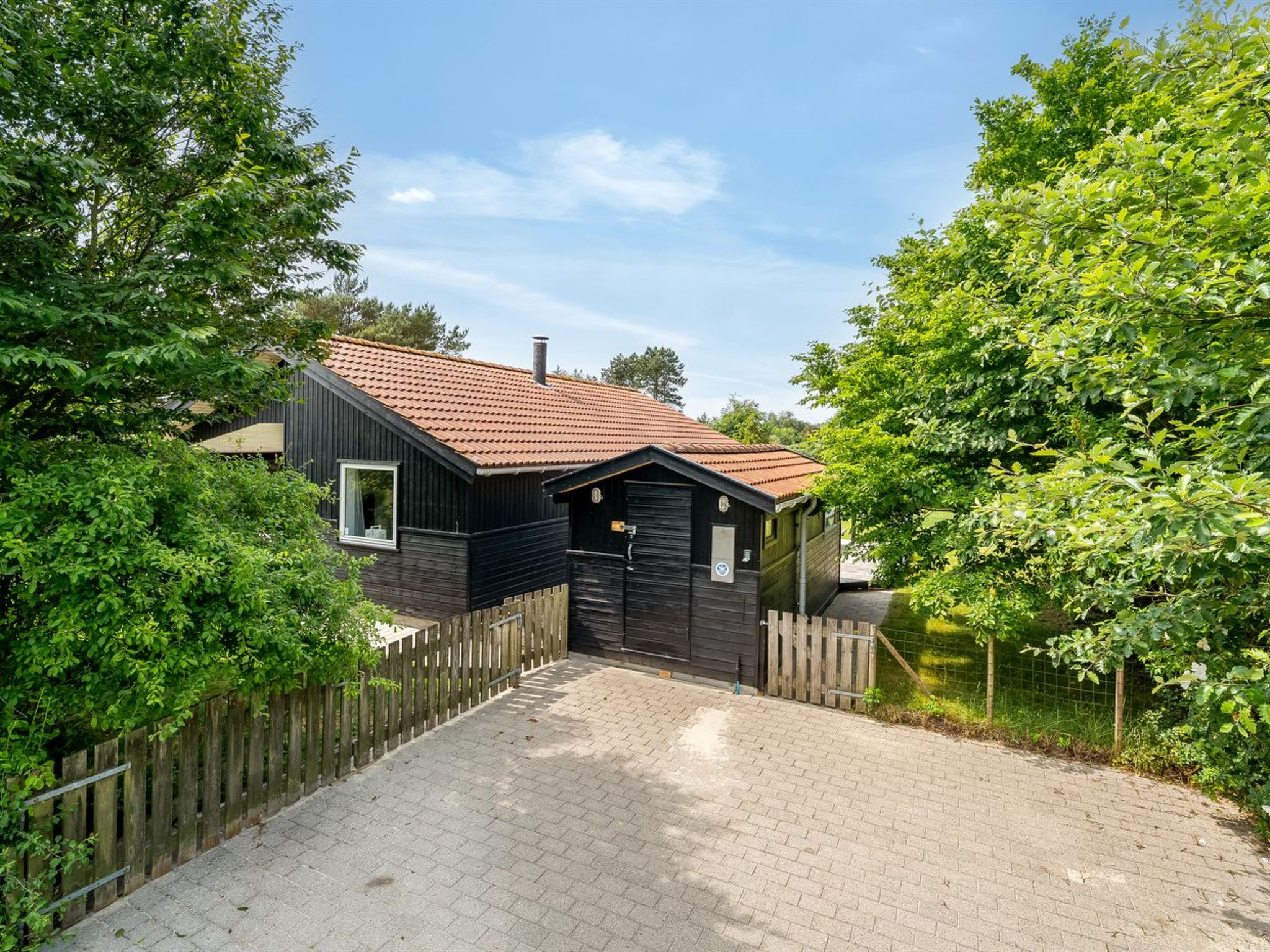 "Allie" - 150m from the sea-Buiten