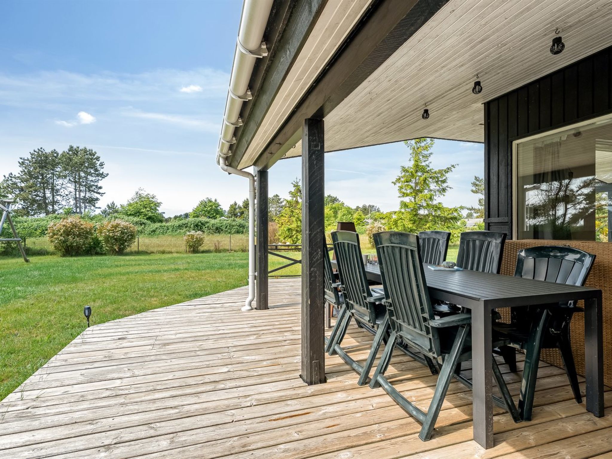 "Allie" - 150m from the sea - Buiten
